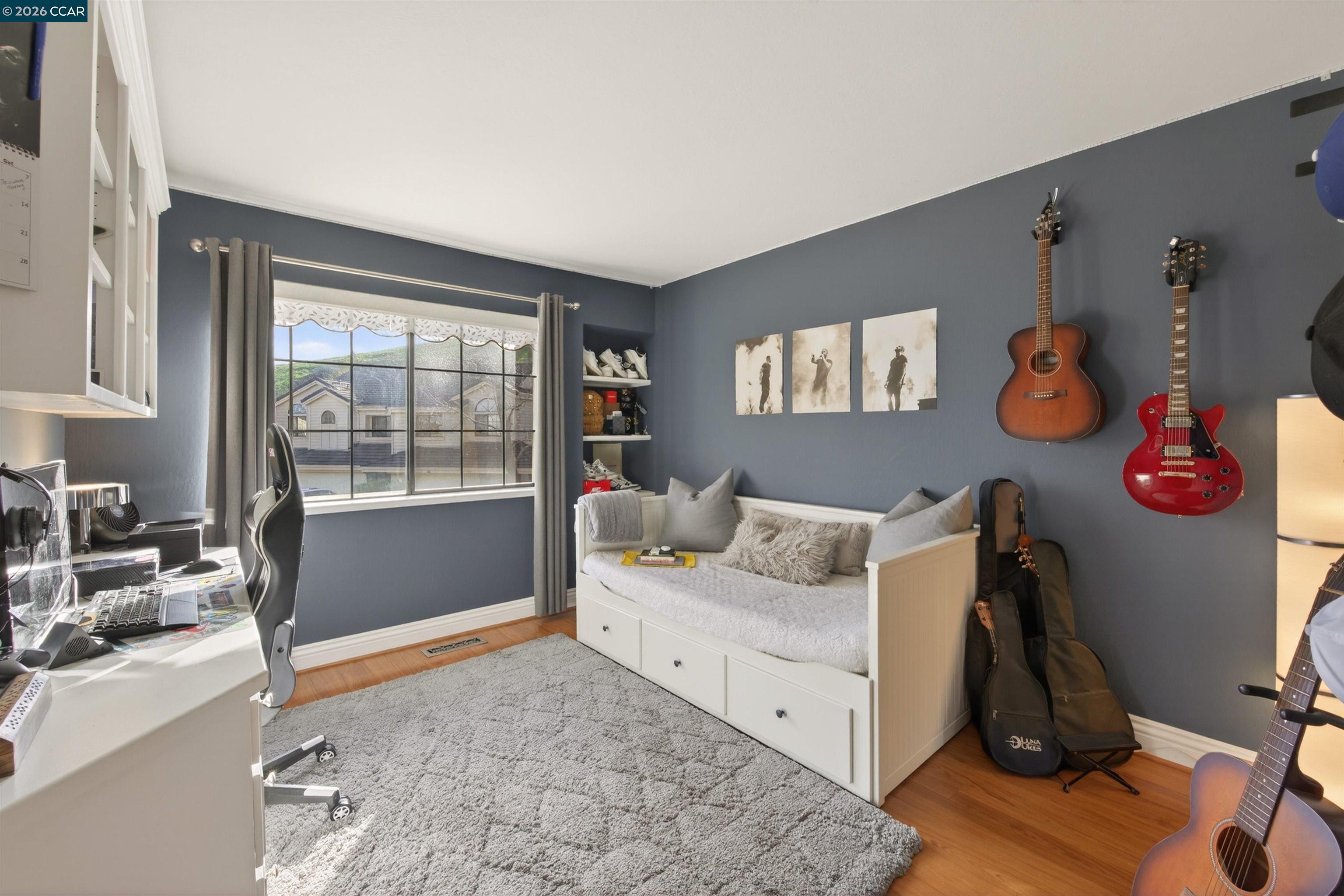 490 Eagle Valley Way