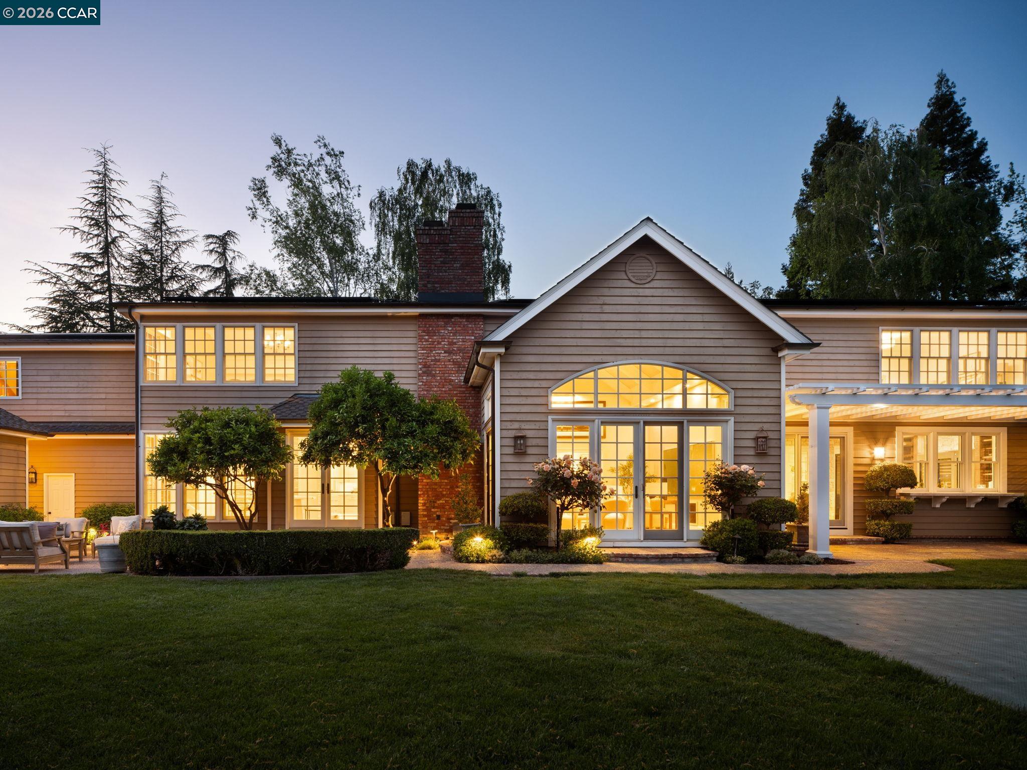 295 Barrington Ln