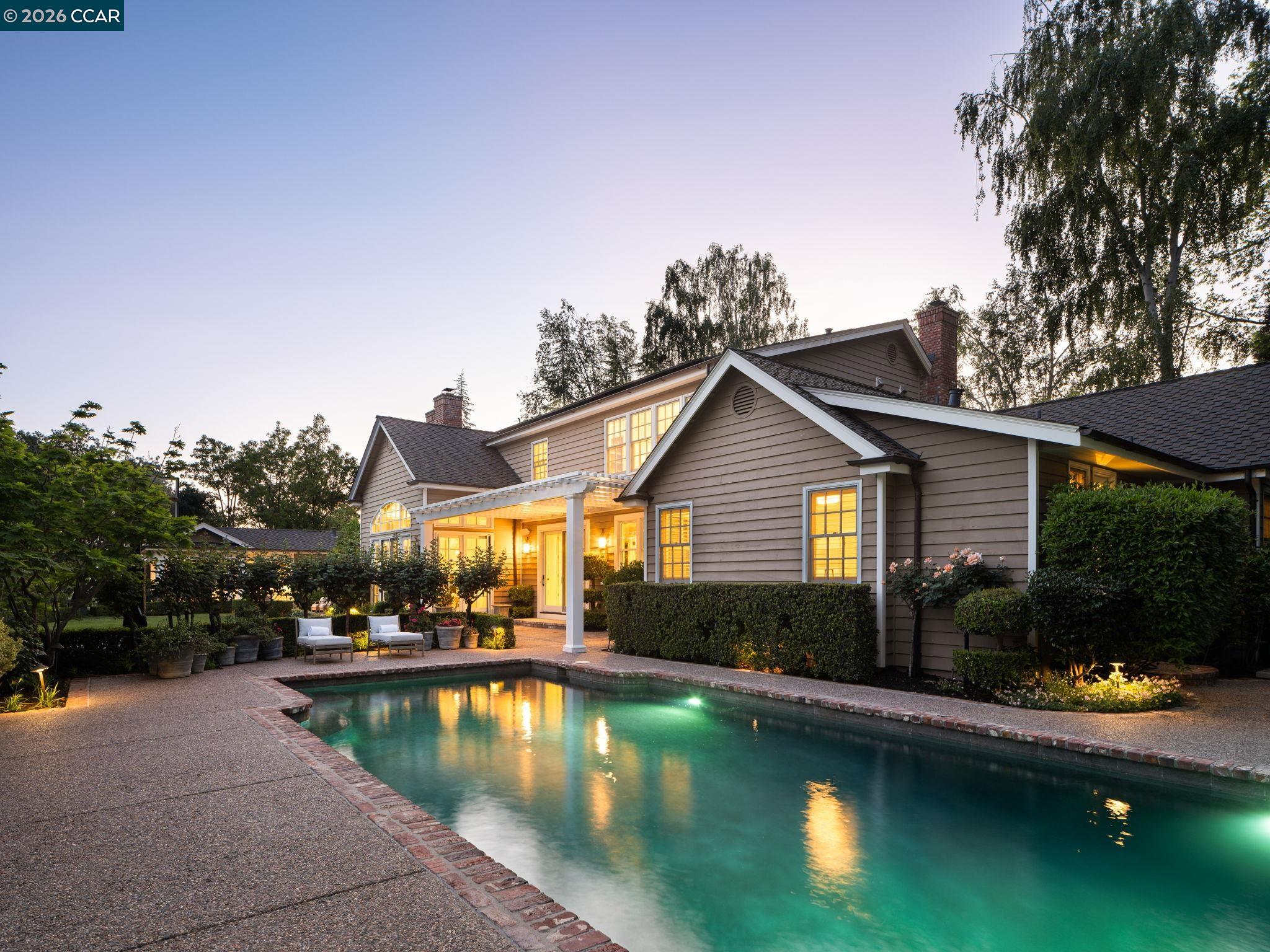 295 Barrington Ln
