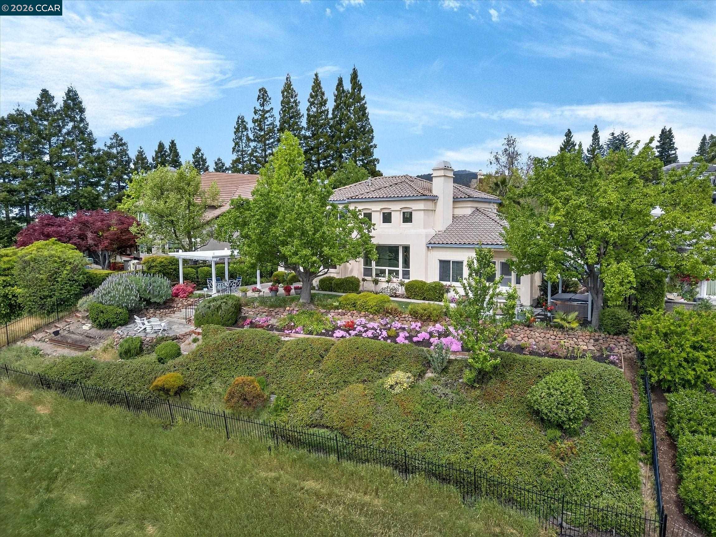 3643 Country Club Ter