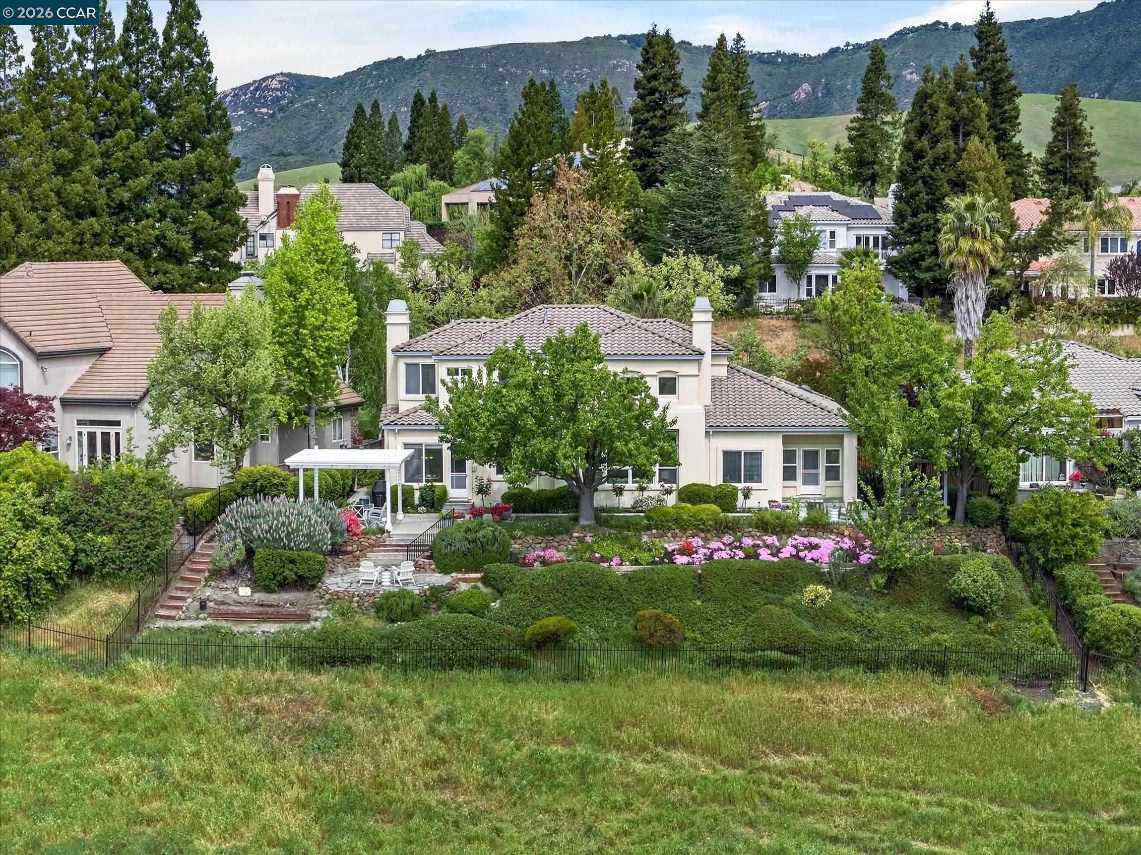 3643 Country Club Ter