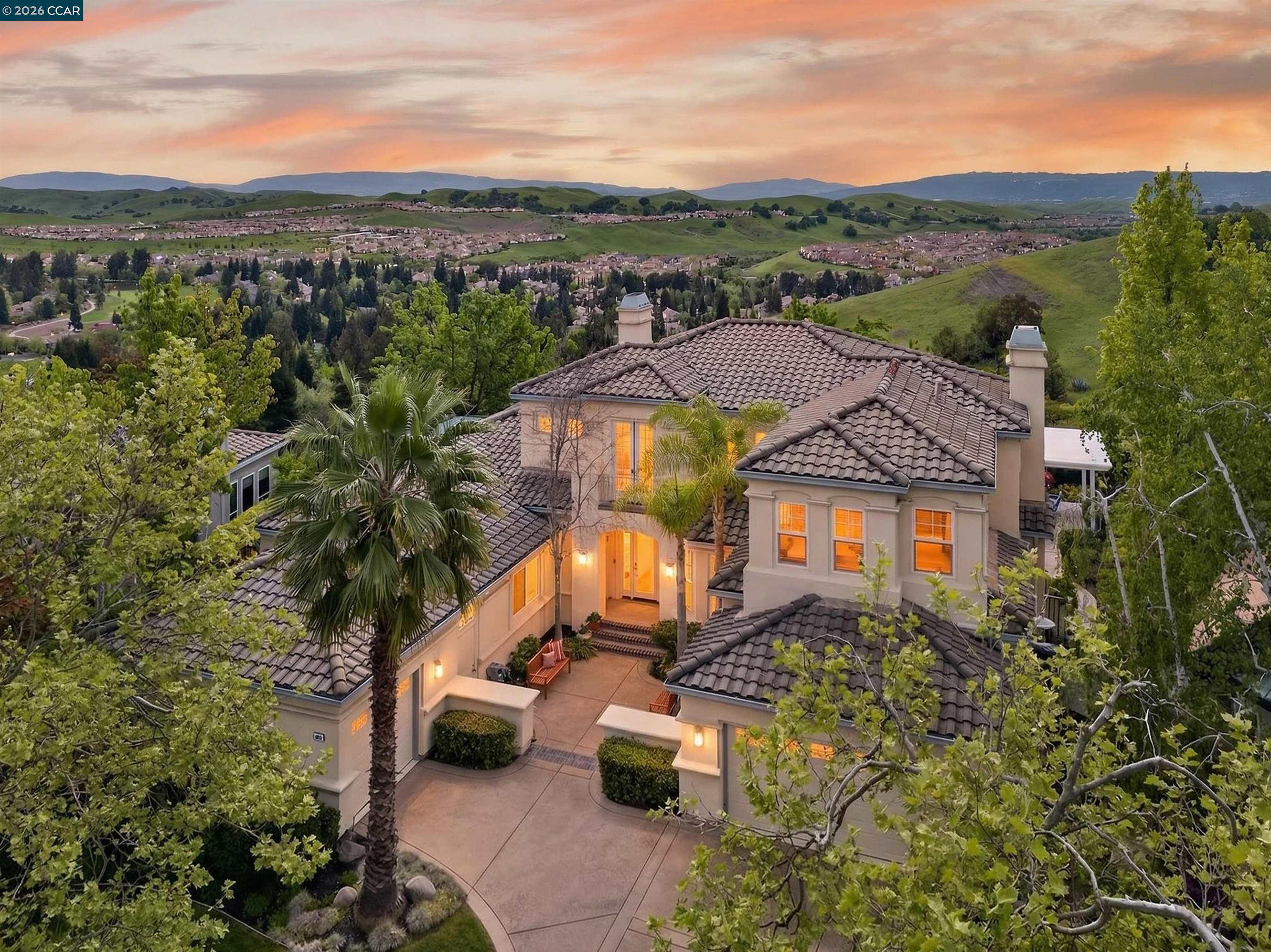 3643 Country Club Ter