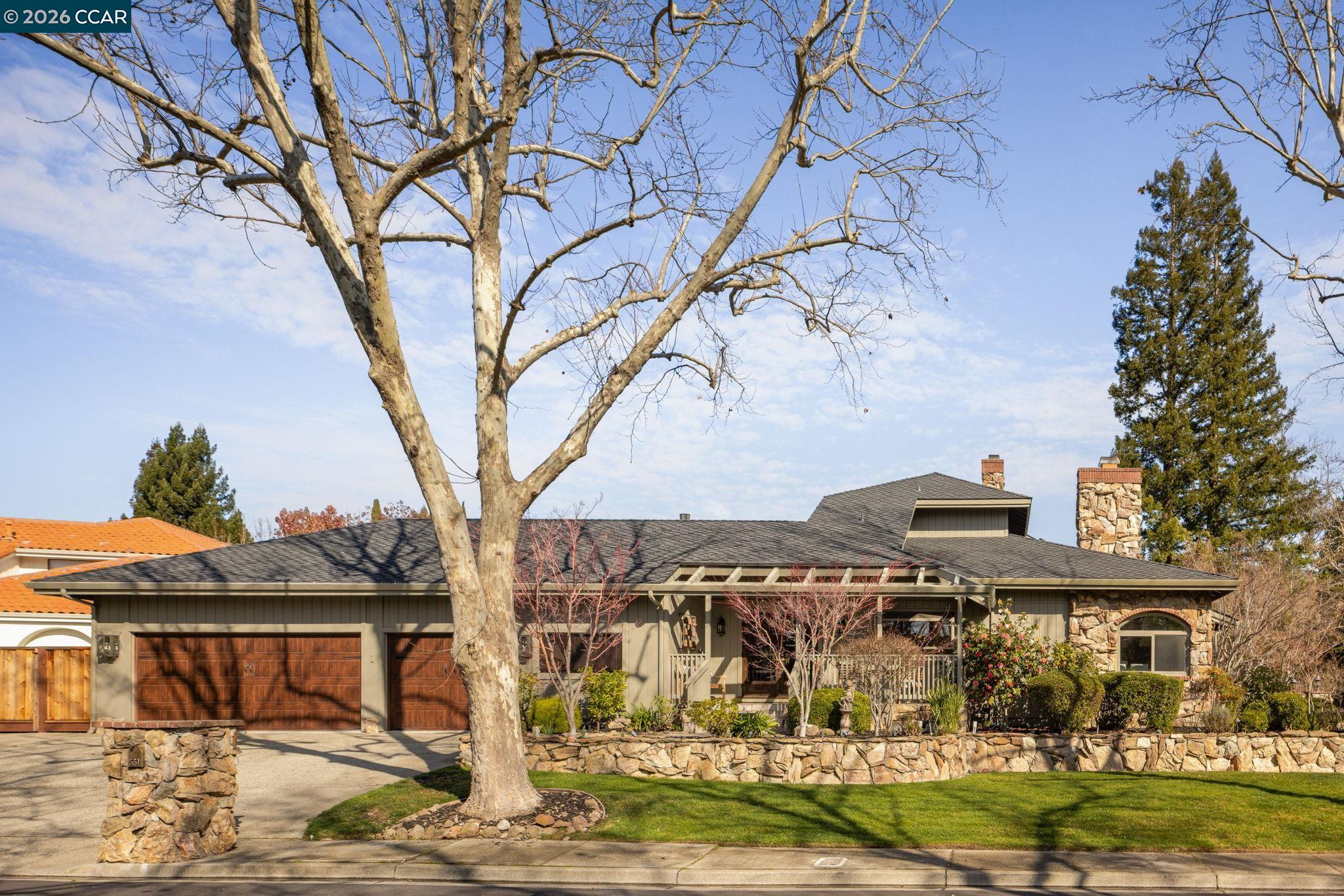 551 Blackhawk Club Dr