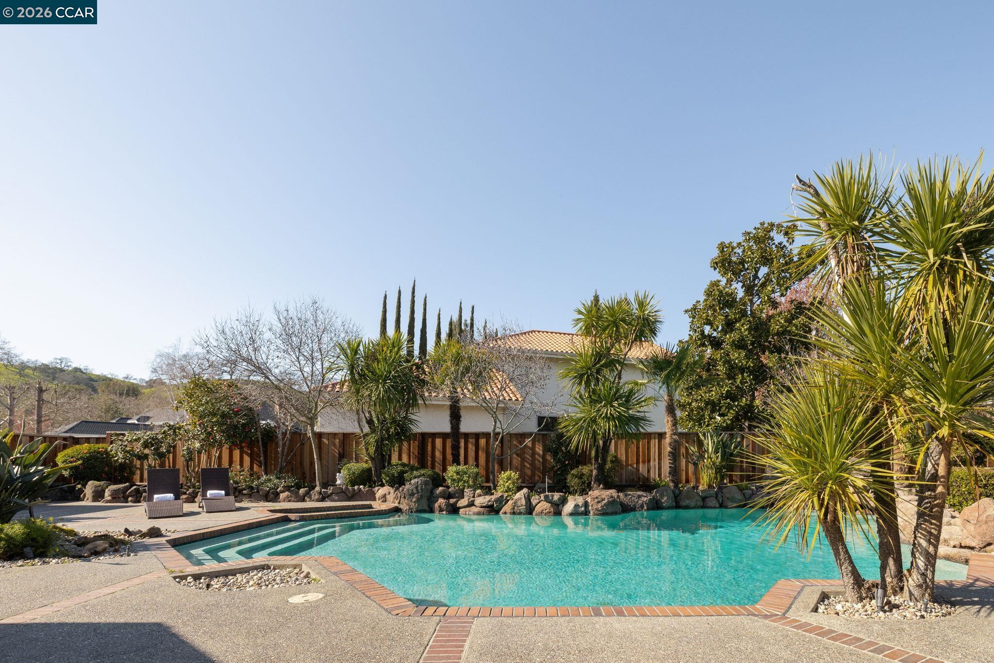 551 Blackhawk Club Dr