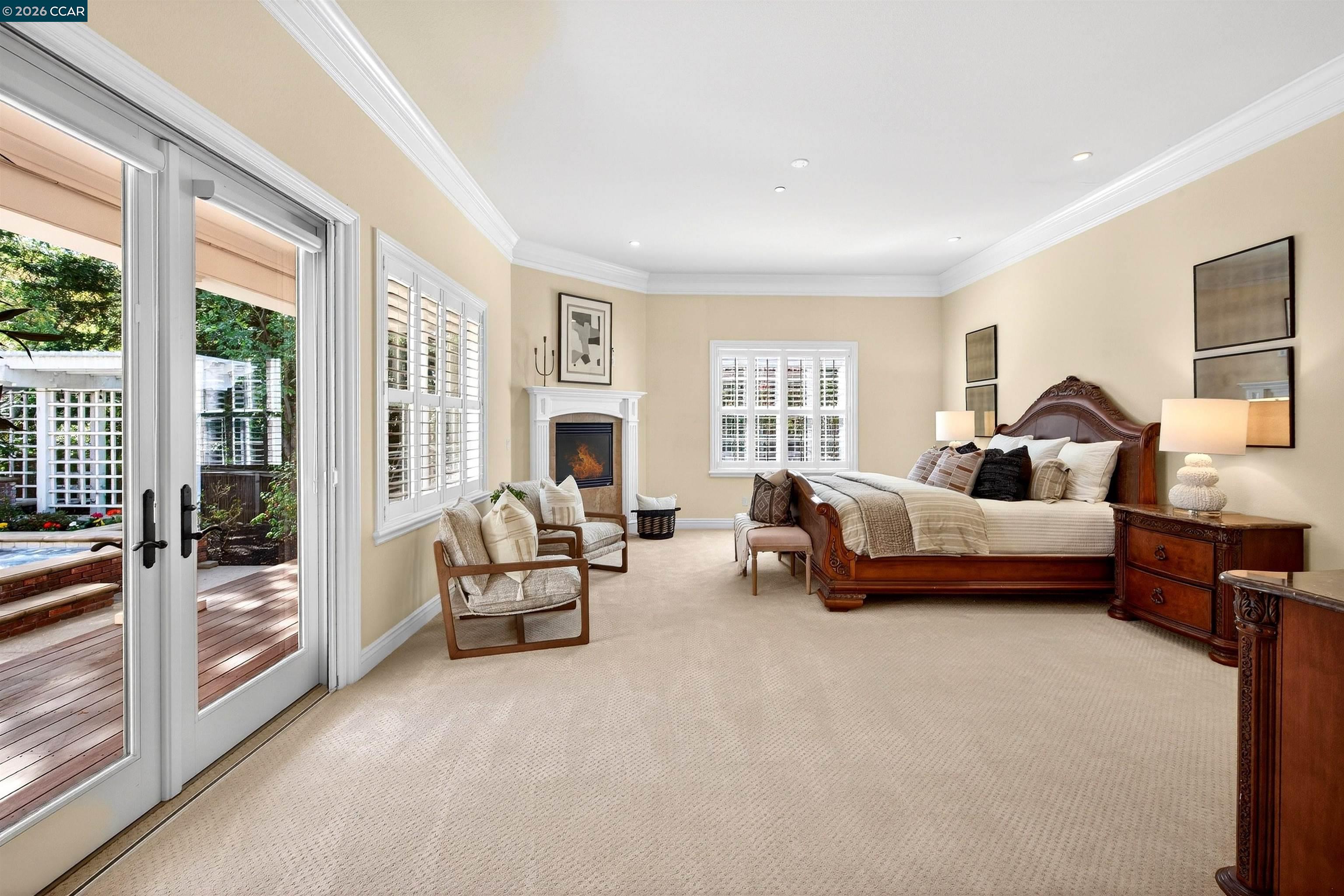 3 Brooktree Dr