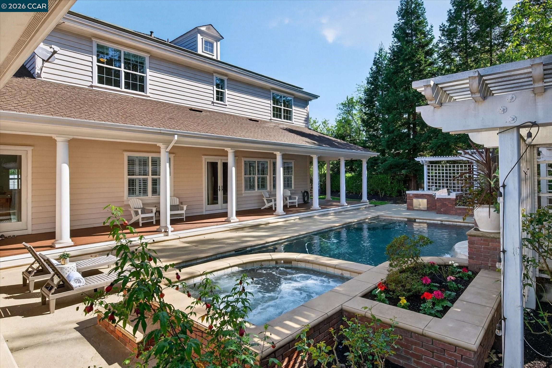 3 Brooktree Dr