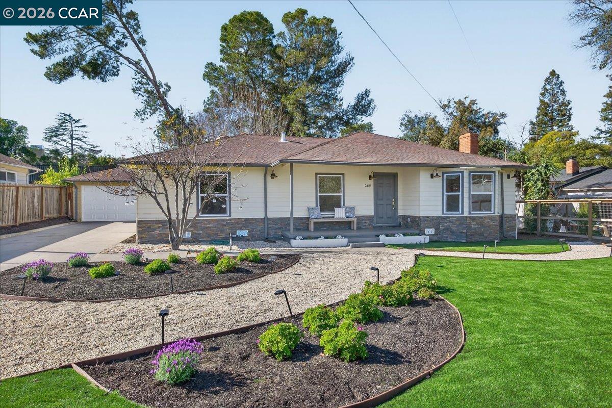2481 Casa Way