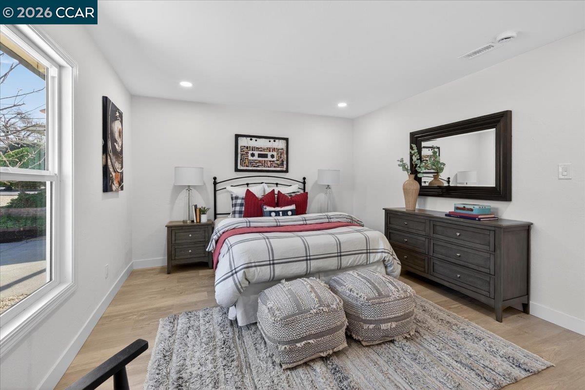 2481 Casa Way