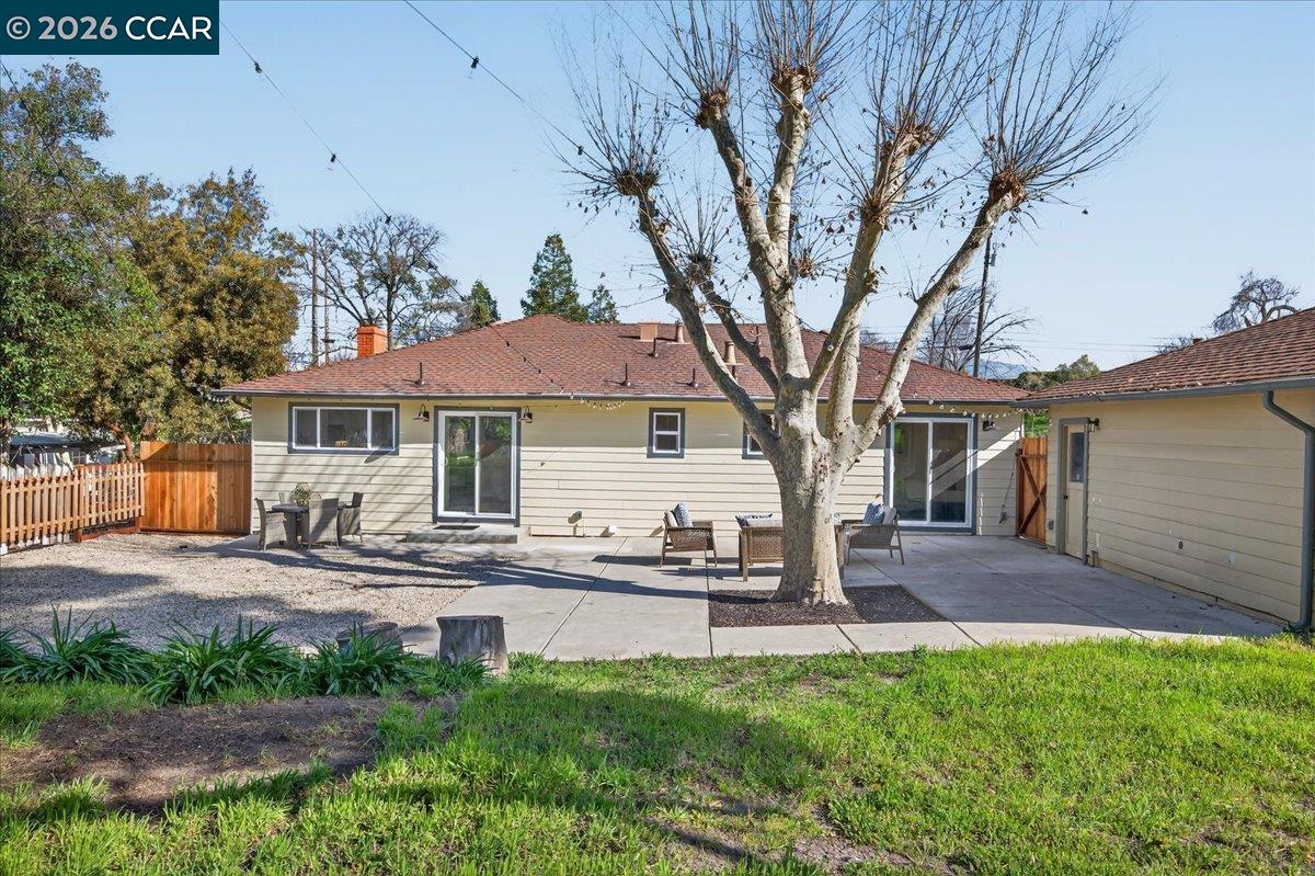 2481 Casa Way