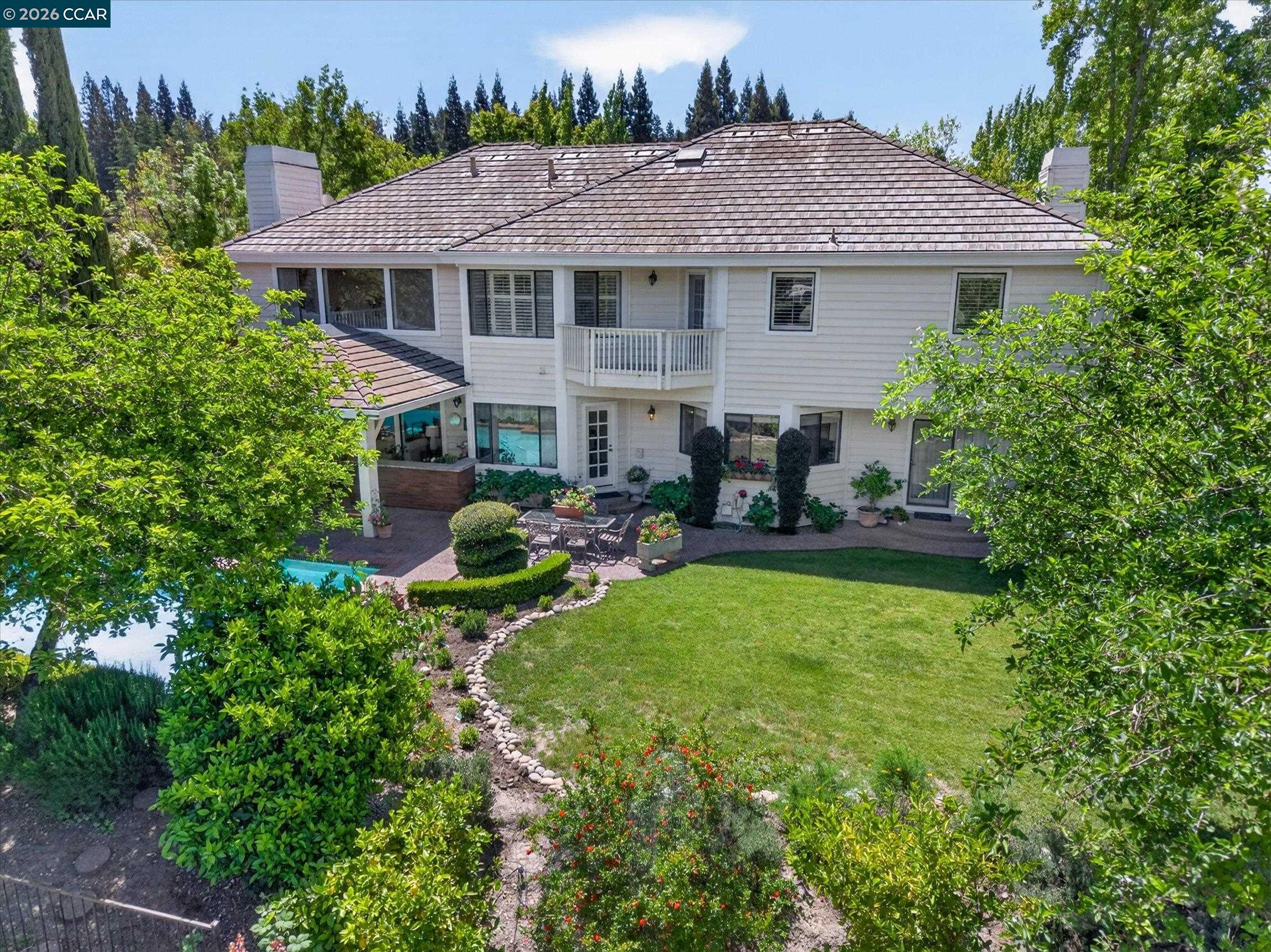 5303 Blackhawk Dr