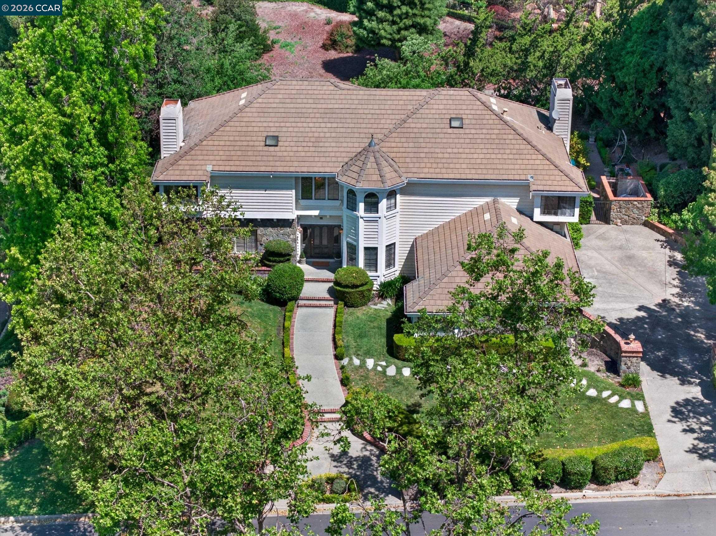 5303 Blackhawk Dr