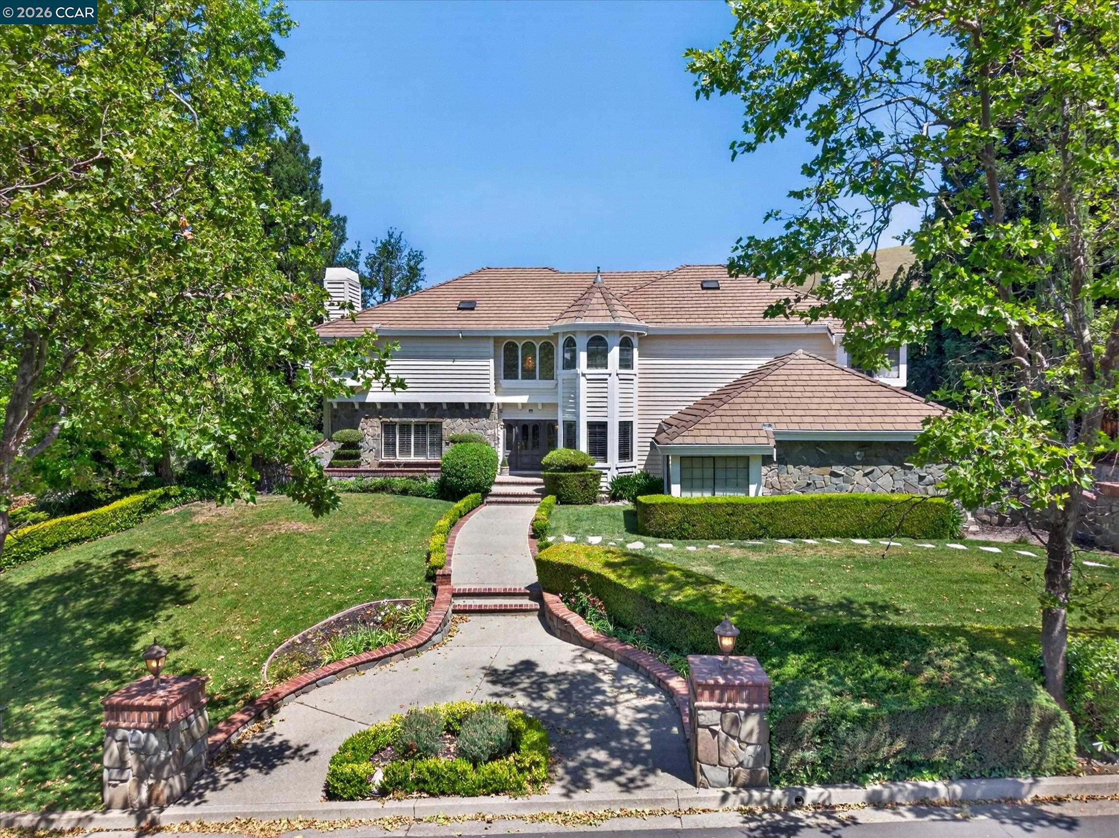 5303 Blackhawk Dr