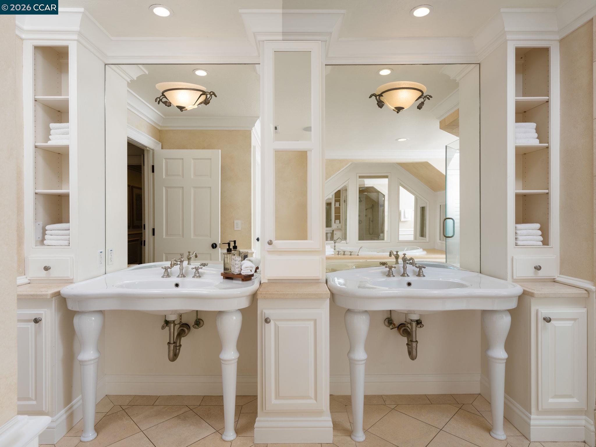 295 Barrington Ln