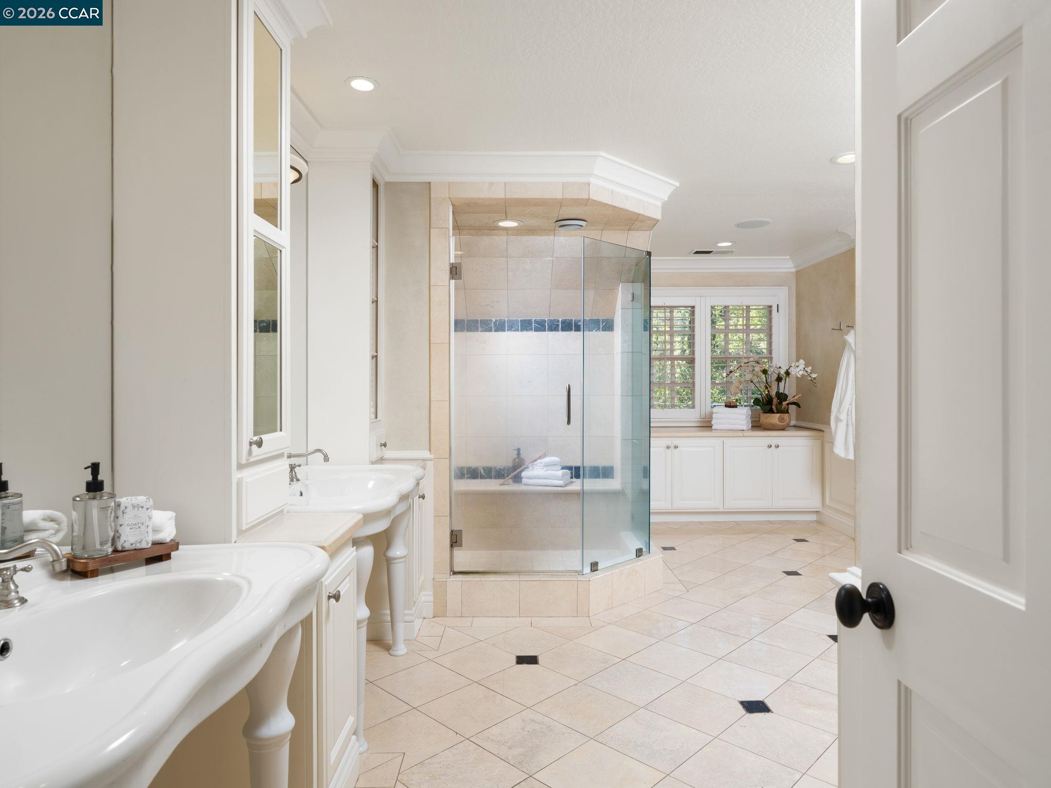 295 Barrington Ln