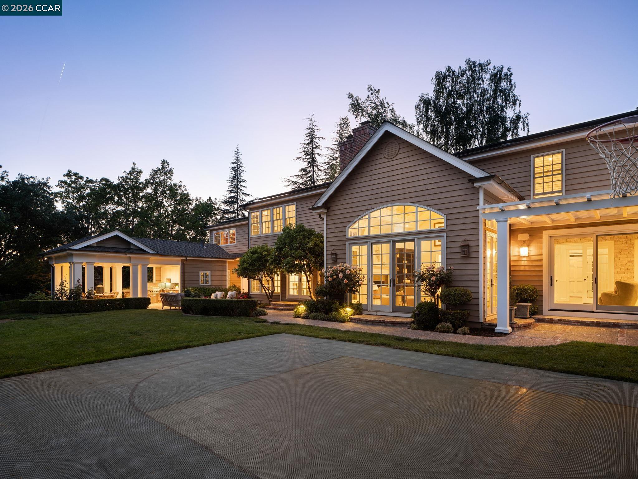 295 Barrington Ln