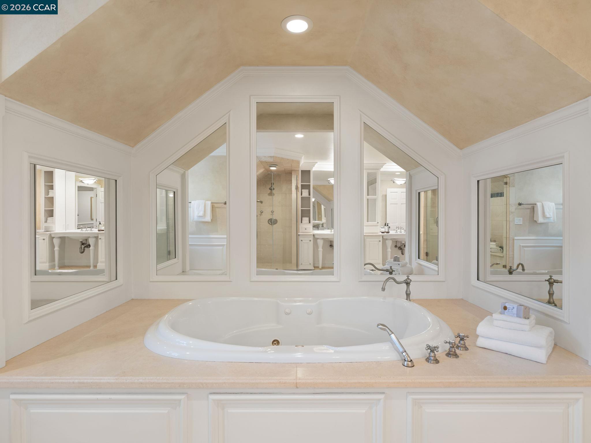 295 Barrington Ln