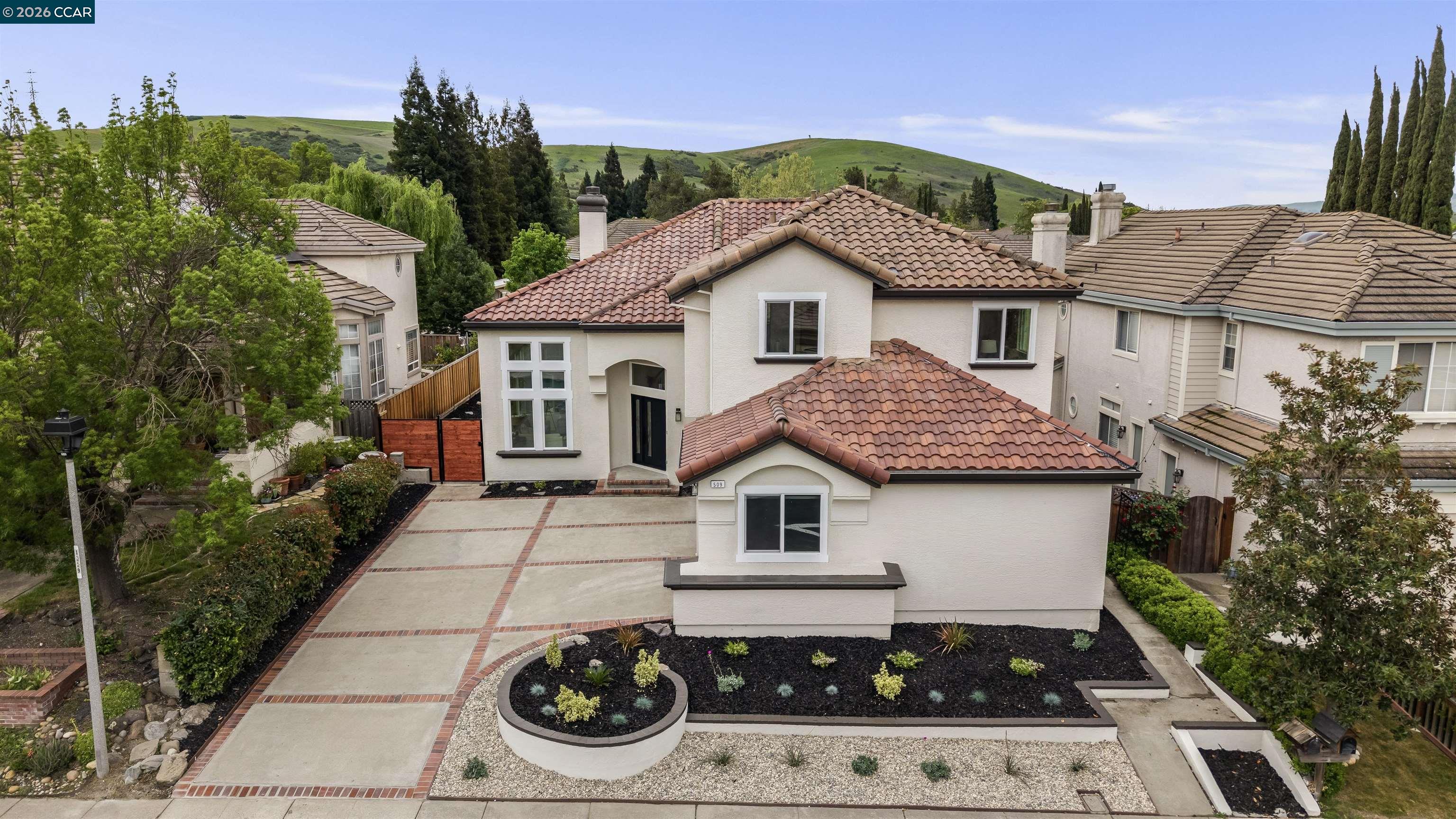 509 Zenith Ridge Dr