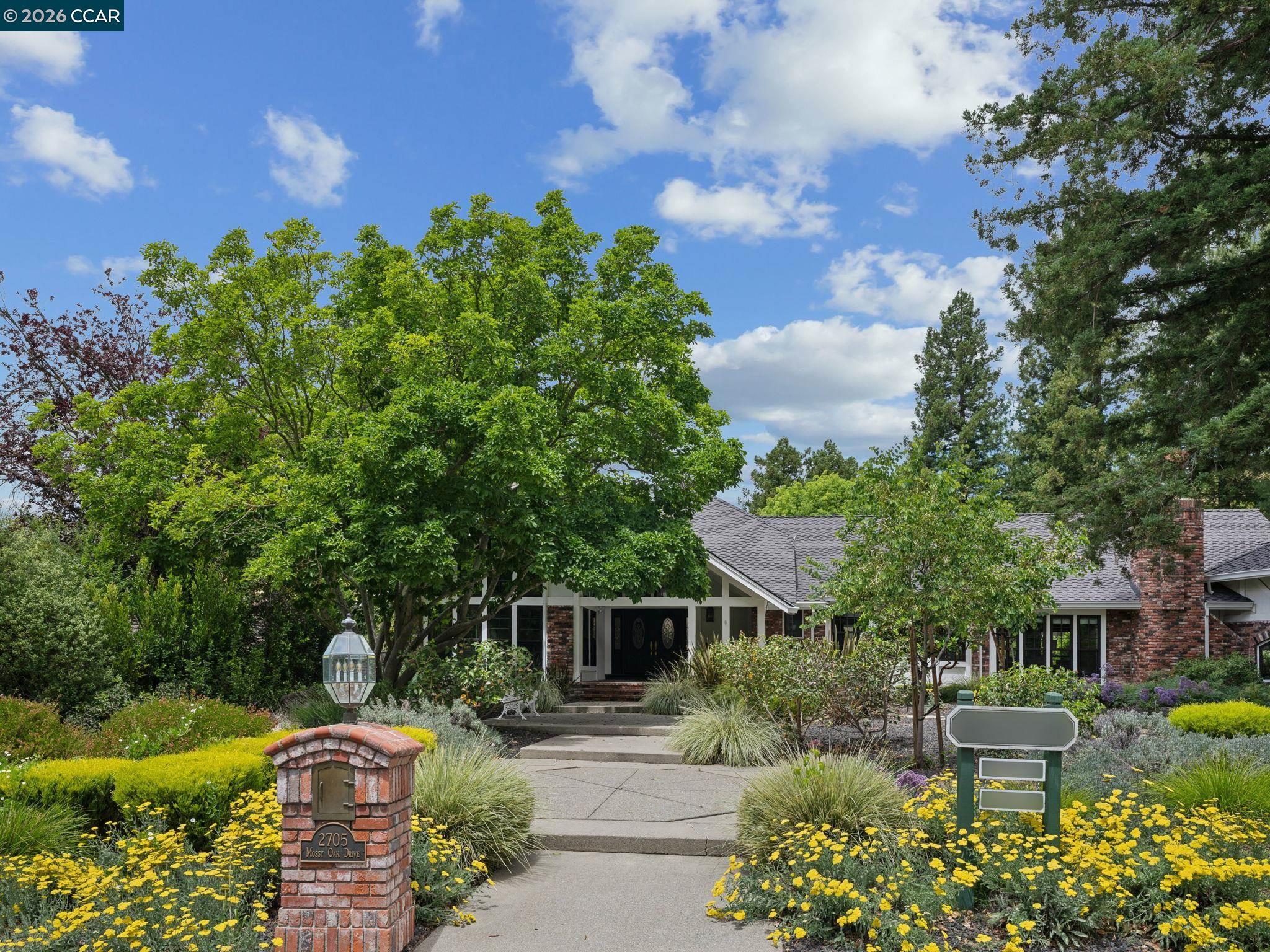 2705 Mossy Oak Dr