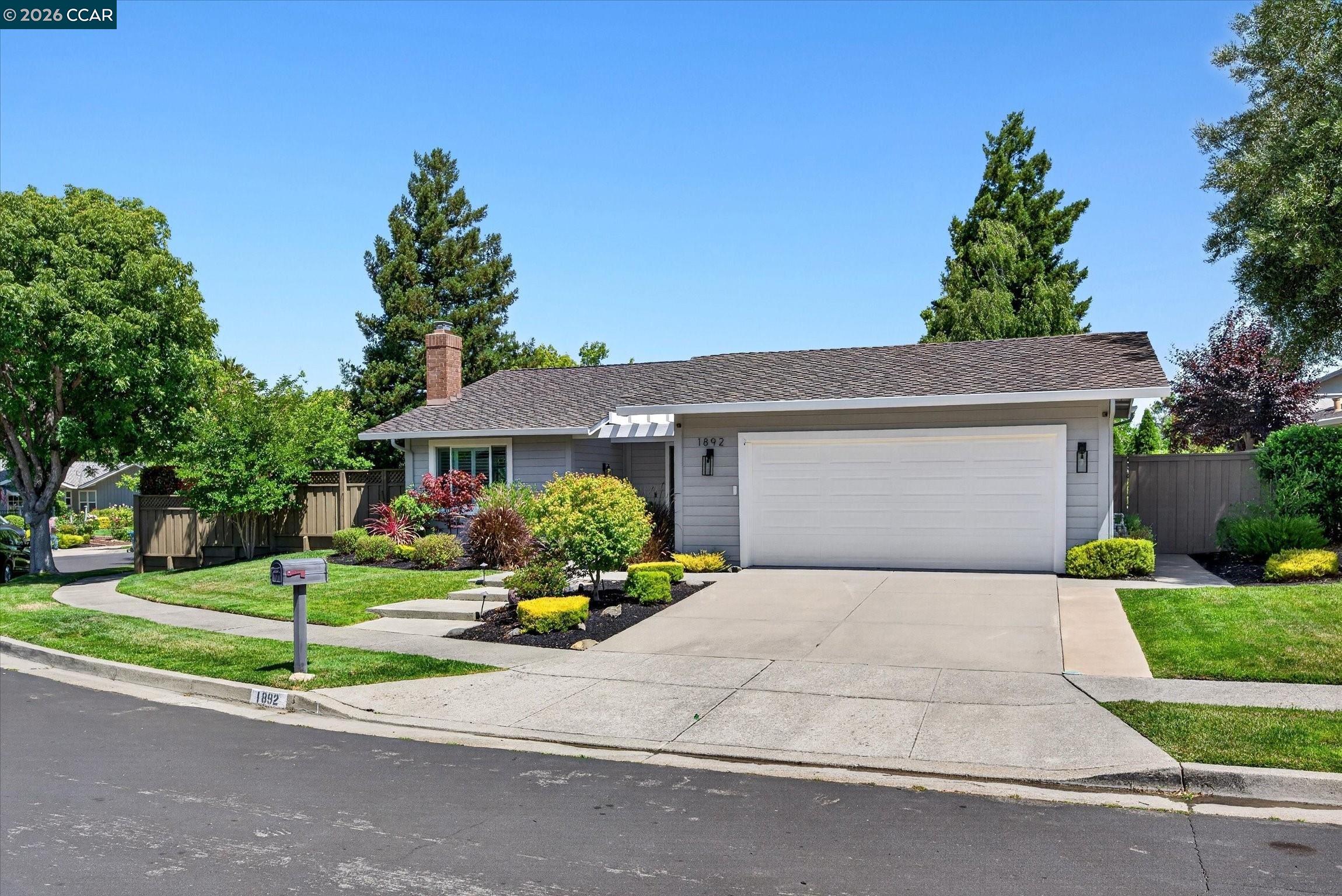1892 Saint Norbert Dr