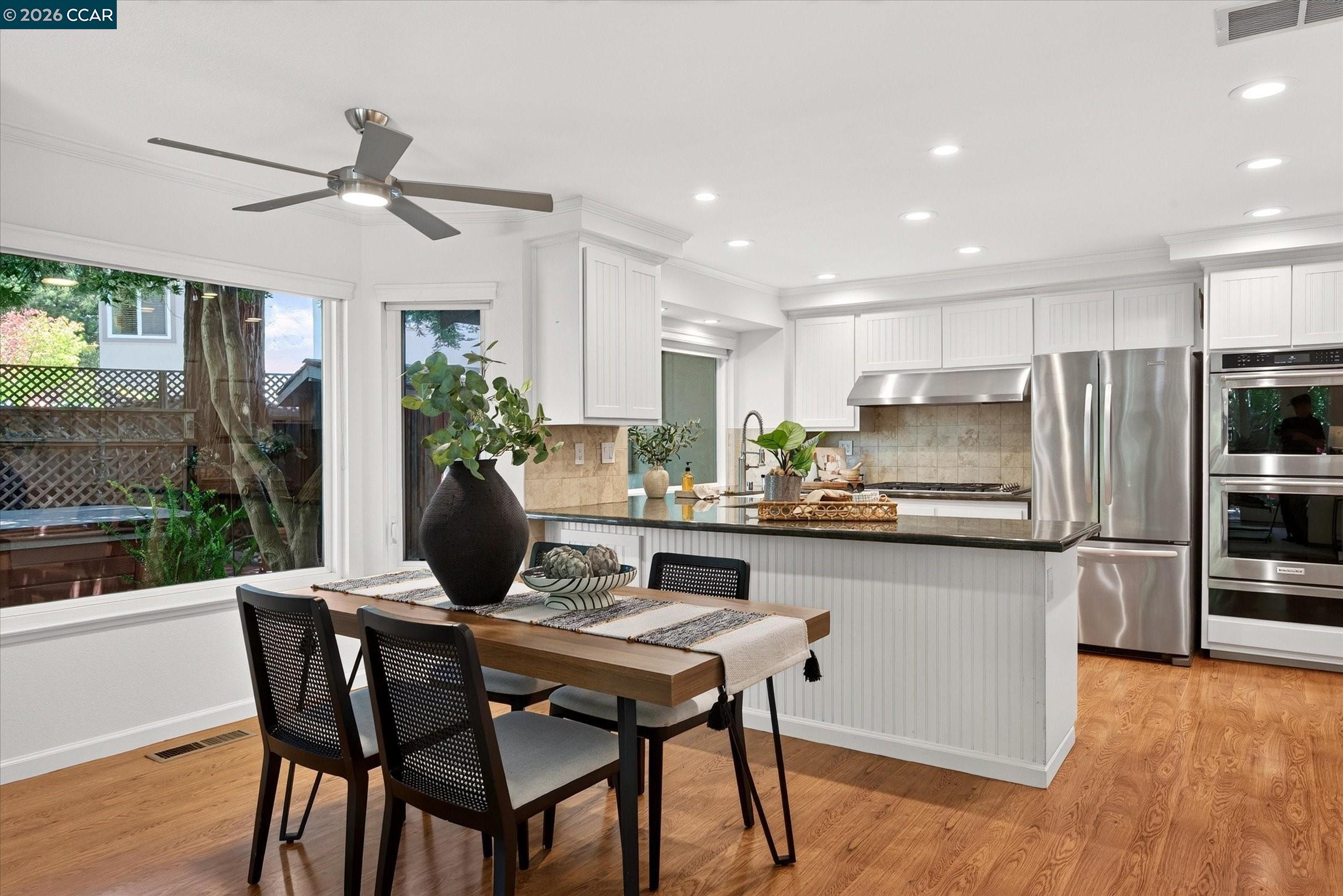 25 Lynnbrook Ct