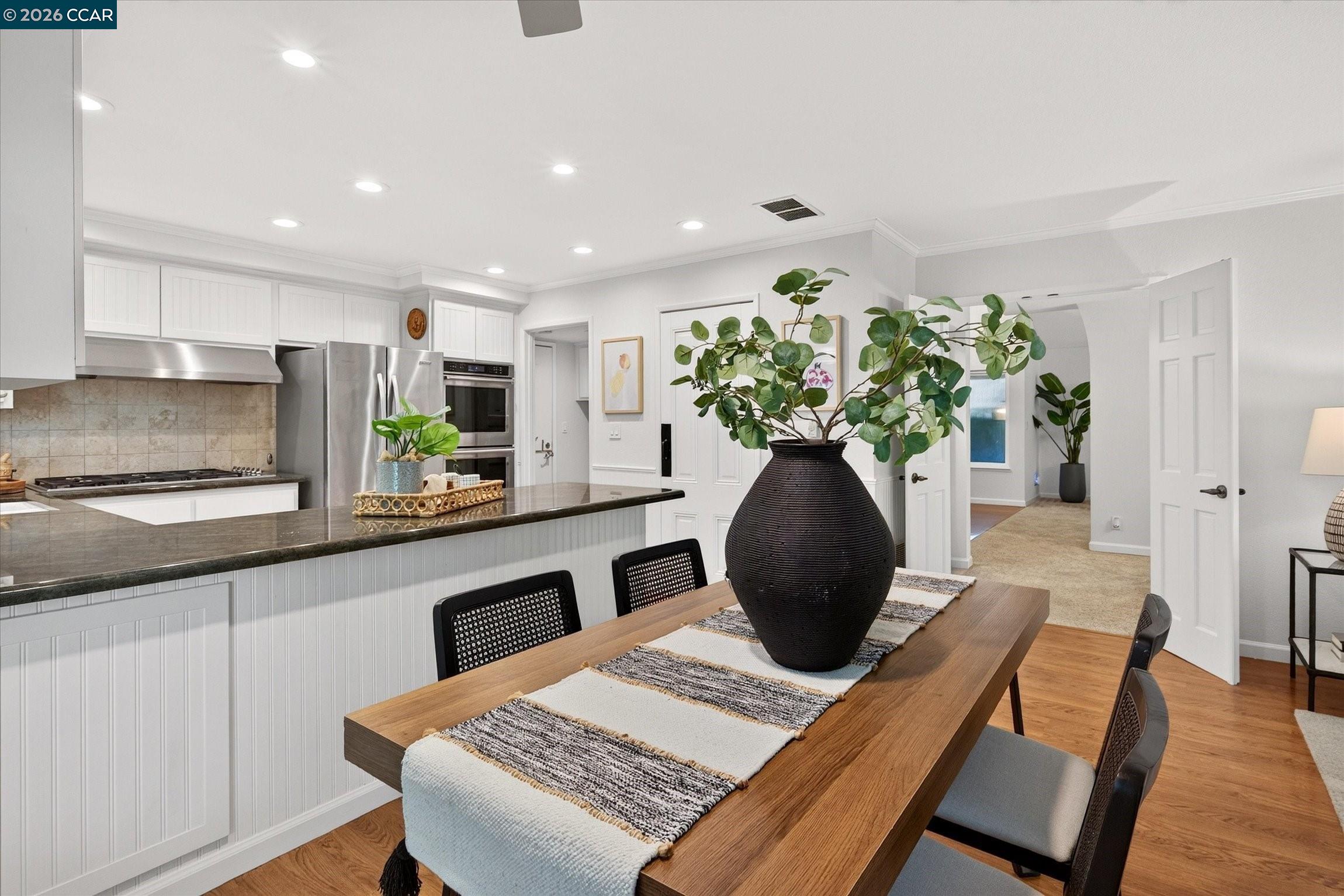 25 Lynnbrook Ct