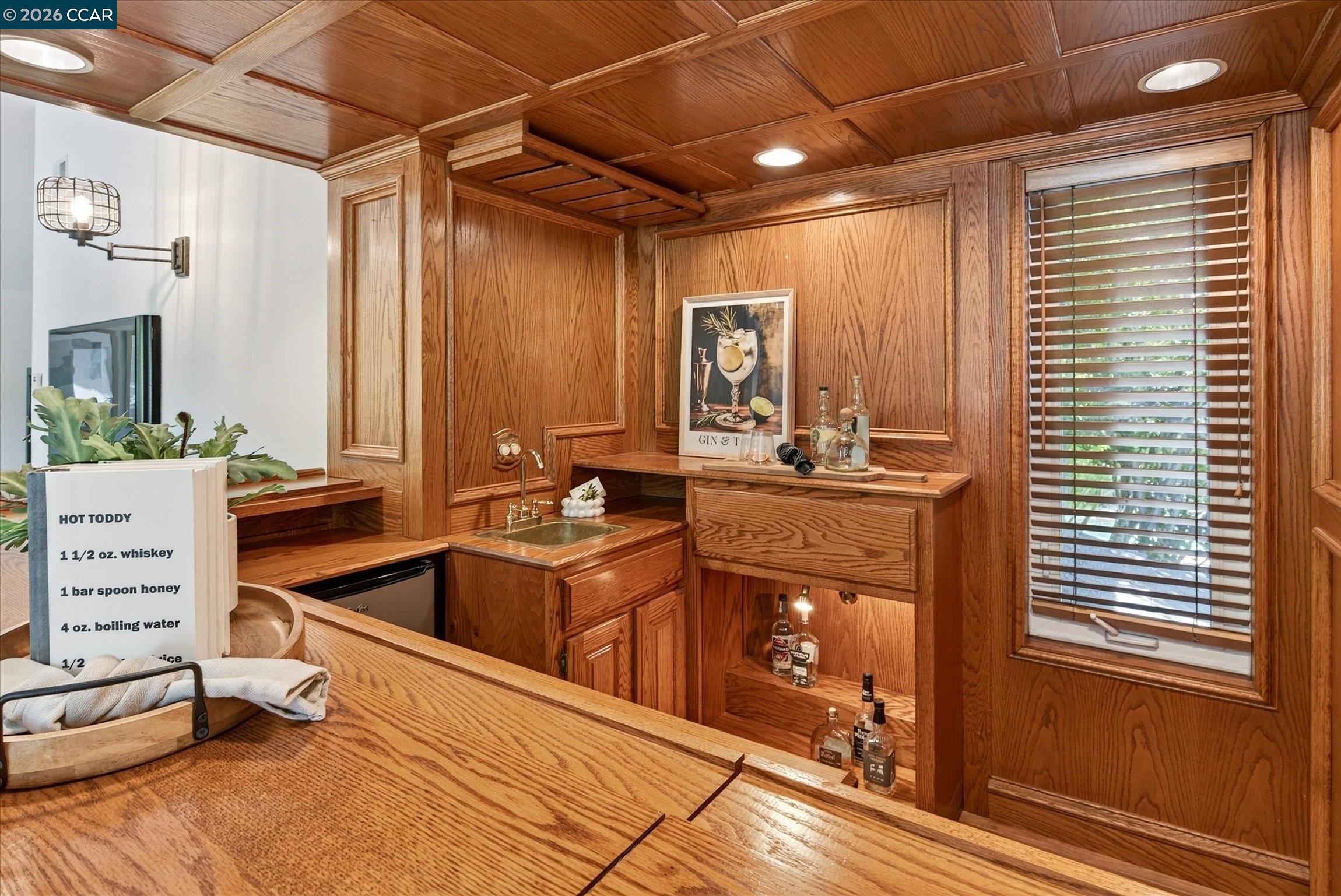 25 Lynnbrook Ct