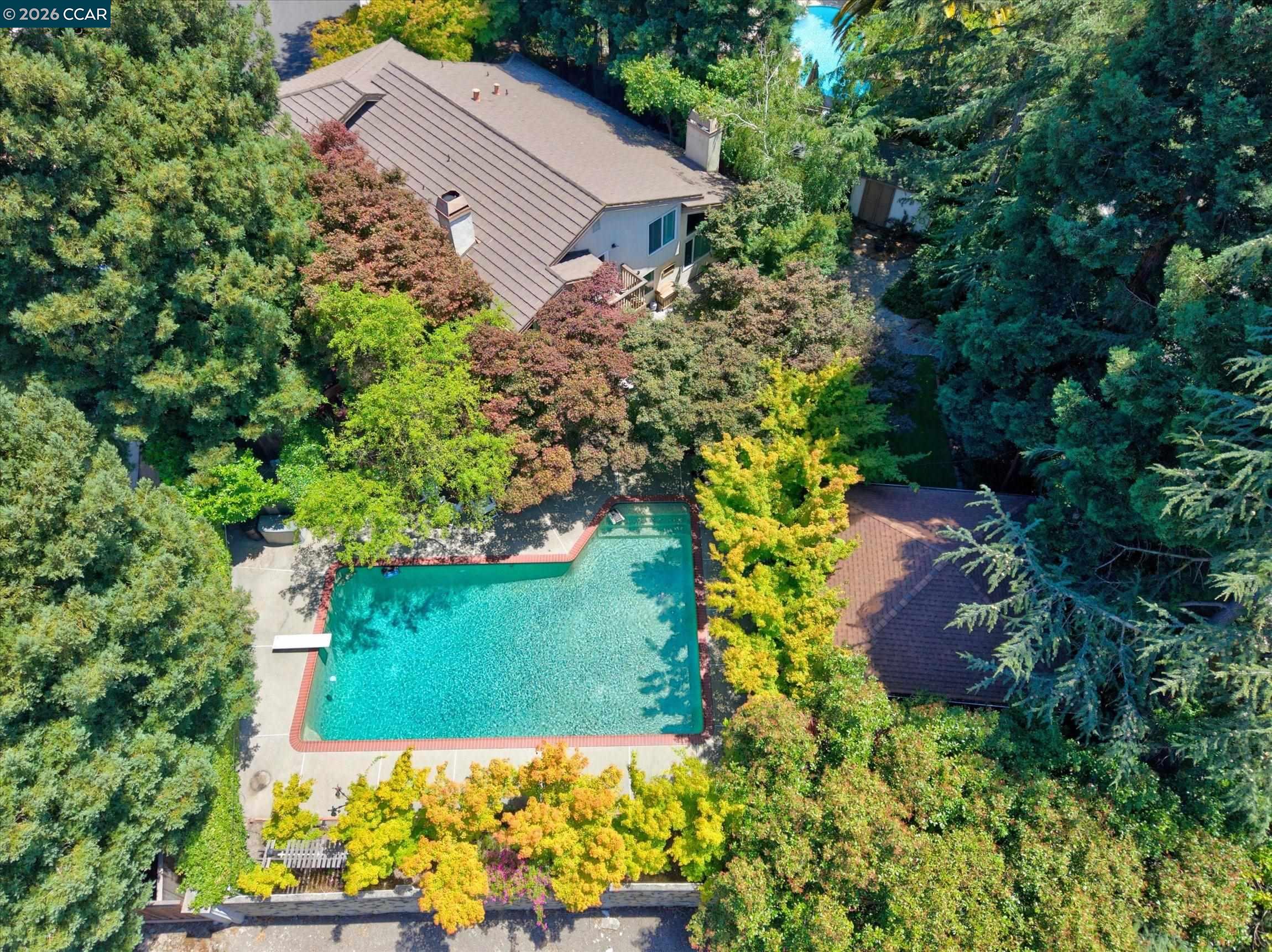 25 Lynnbrook Ct