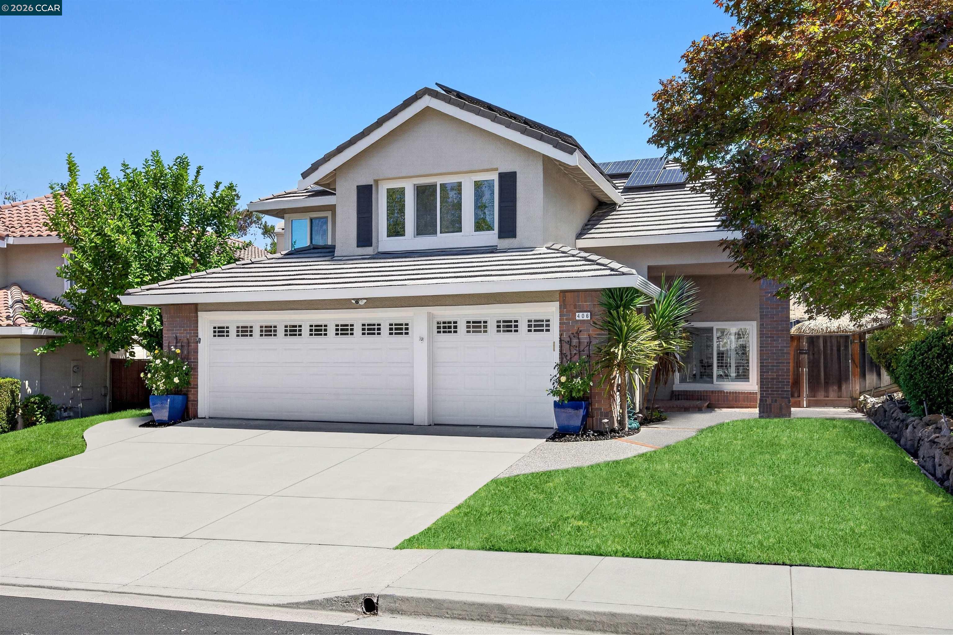 406 Skycrest Dr