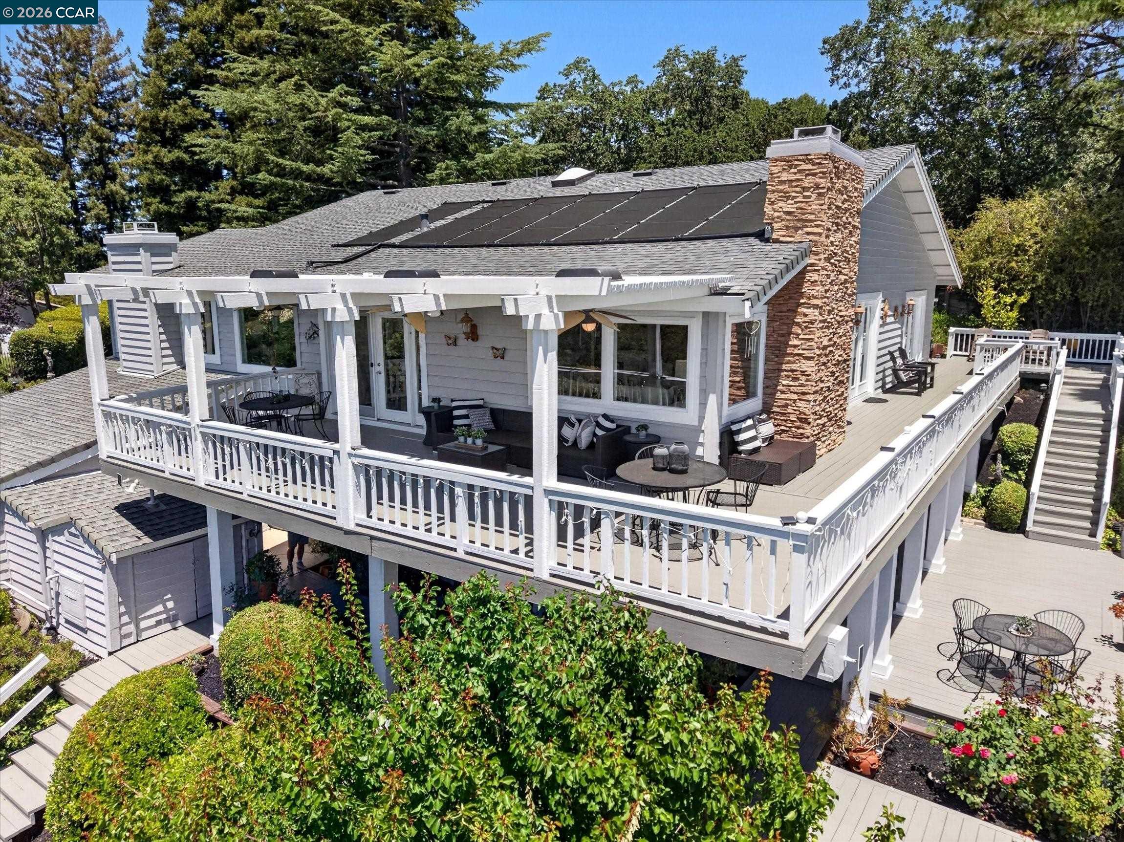 671 Logan Ln