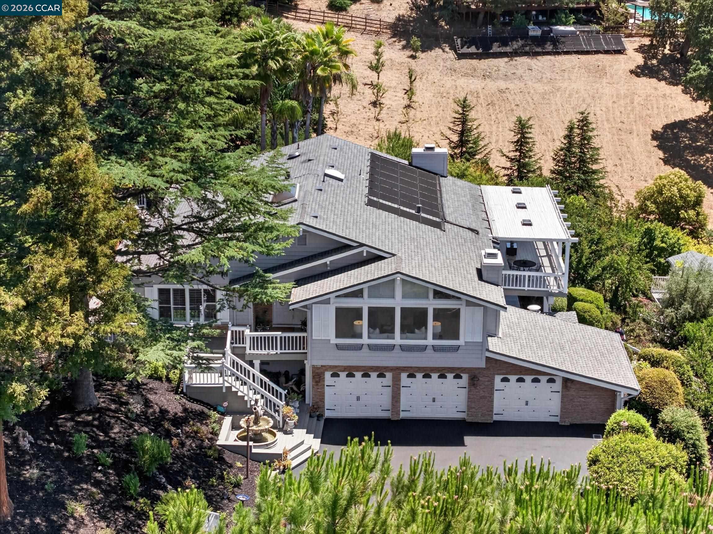 671 Logan Ln
