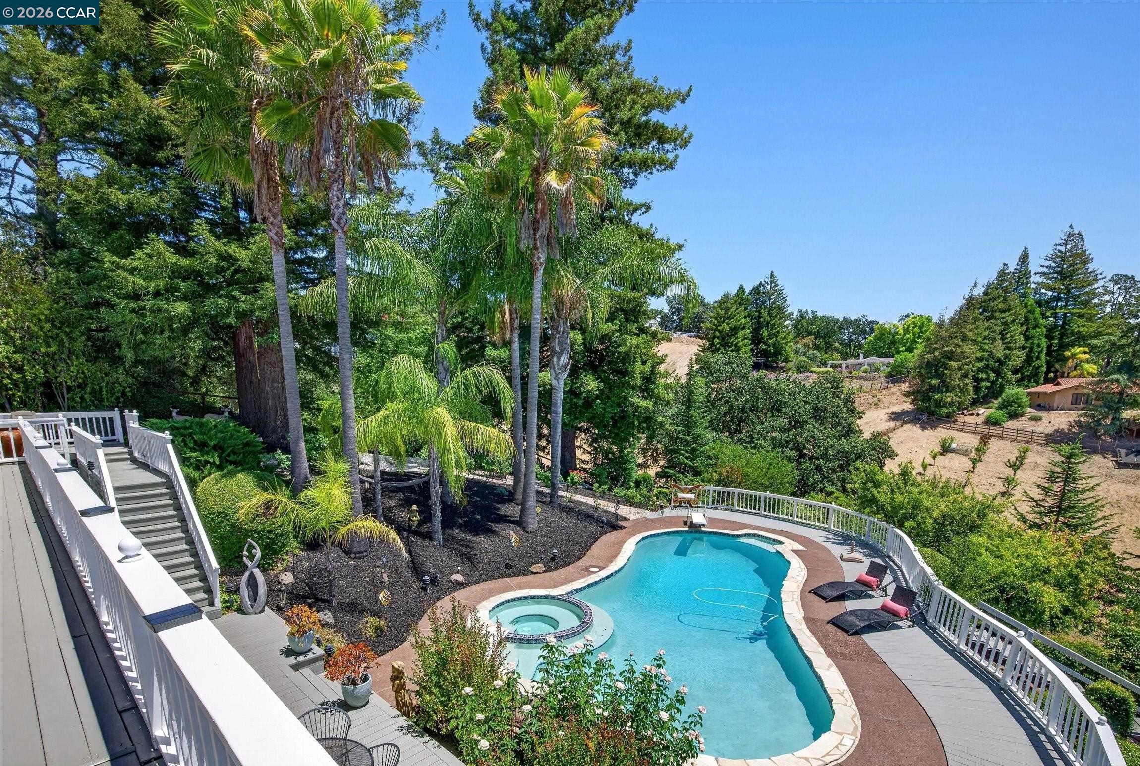 671 Logan Ln