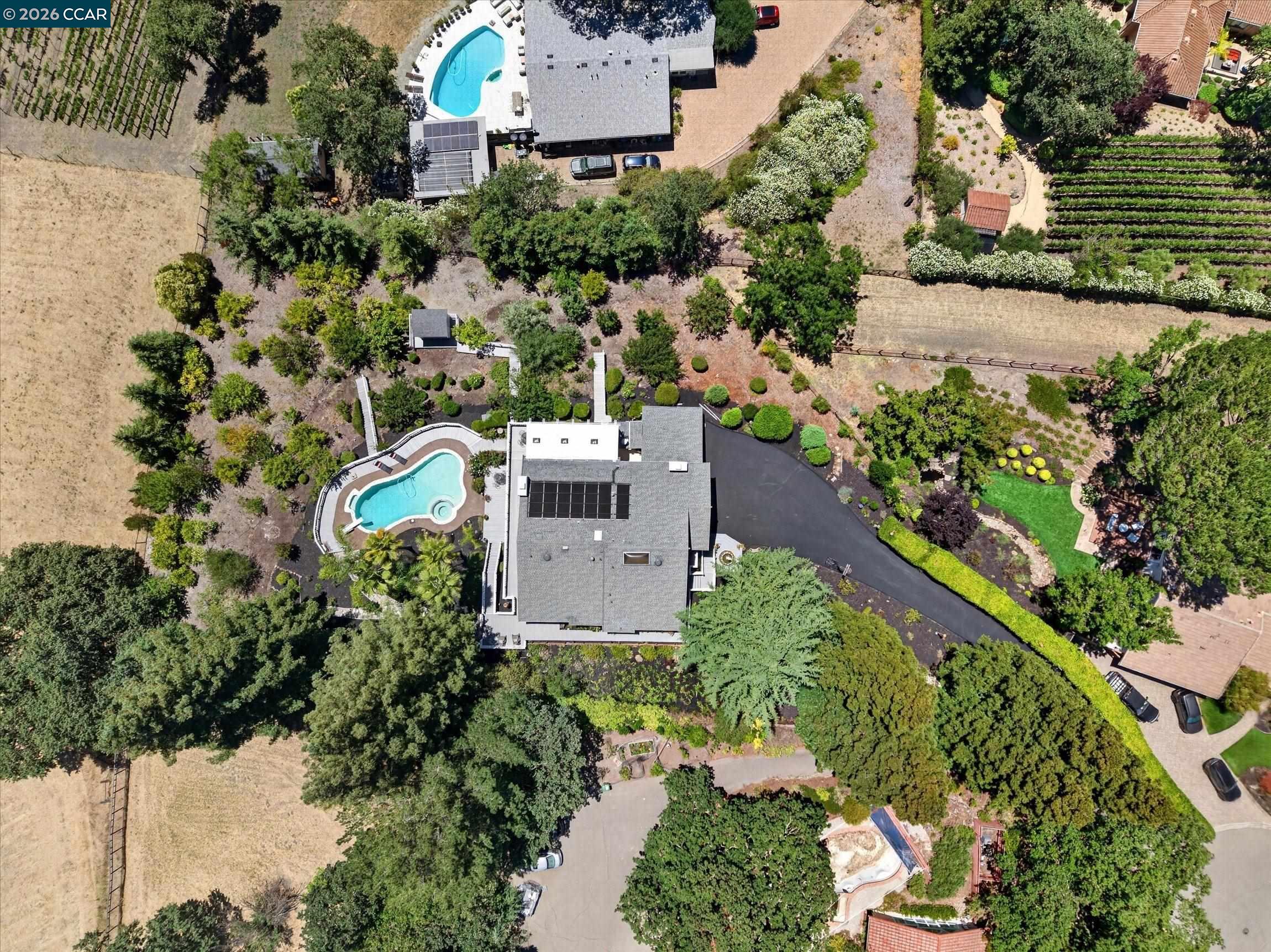 671 Logan Ln