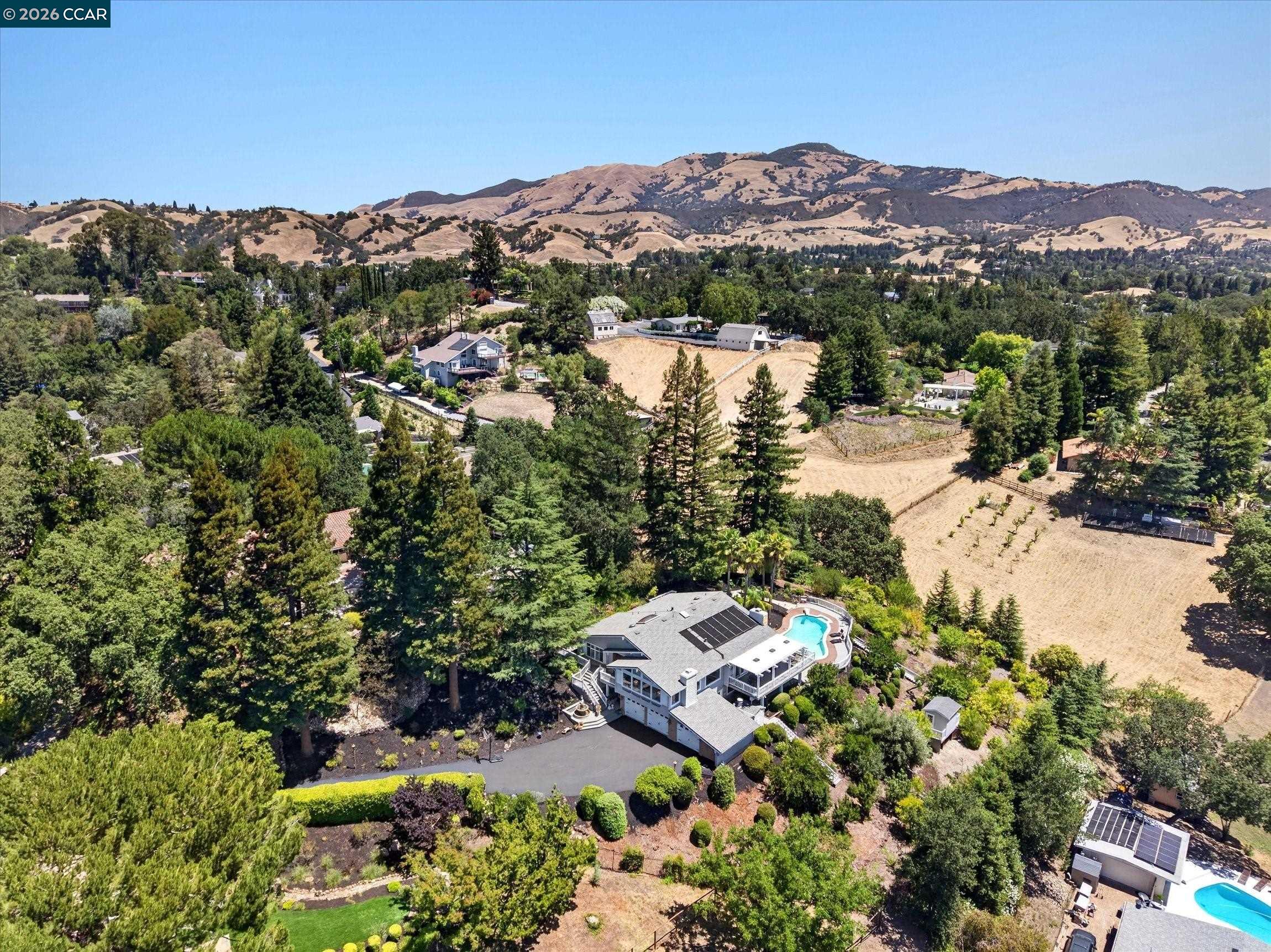671 Logan Ln