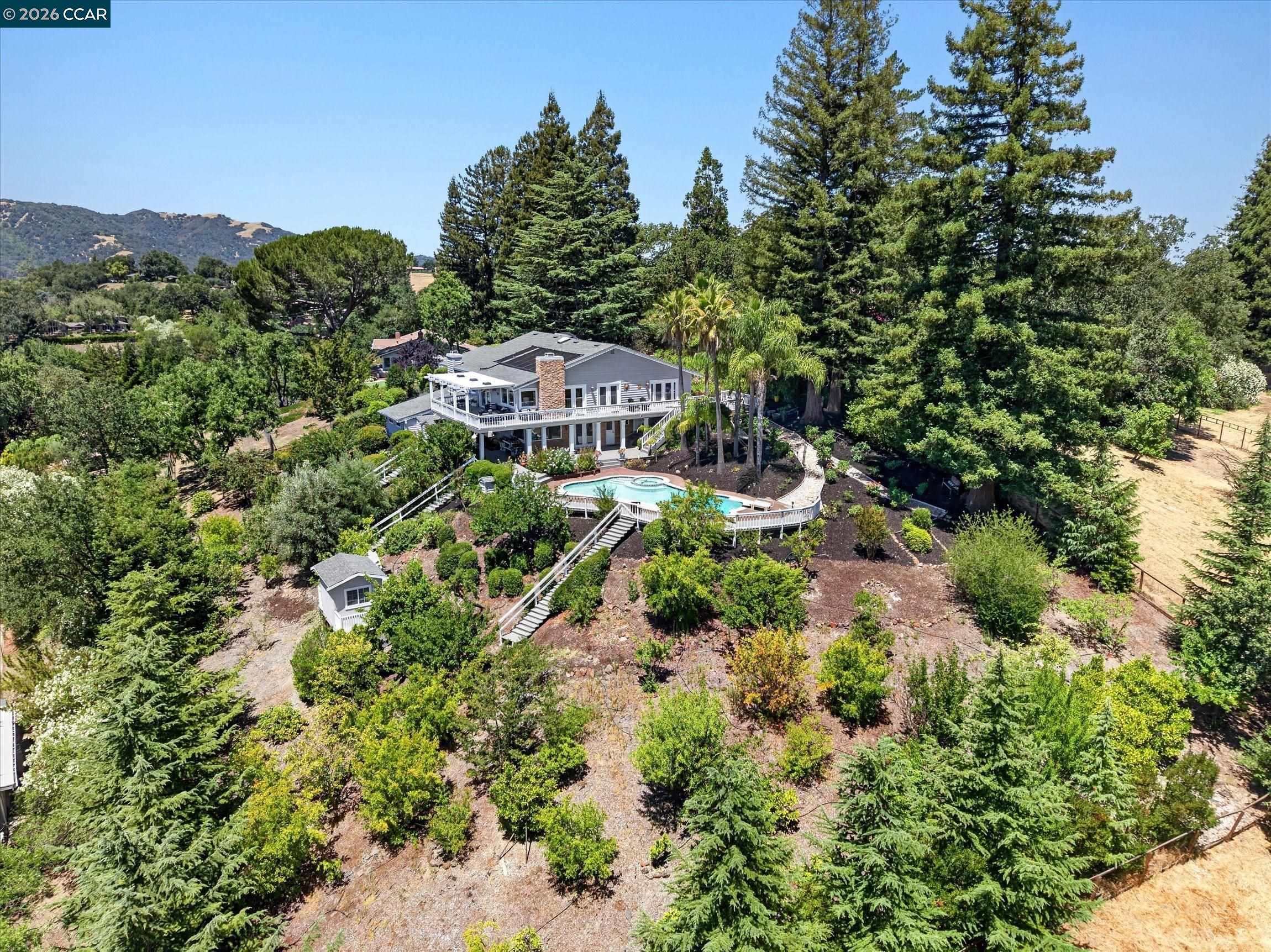 671 Logan Ln
