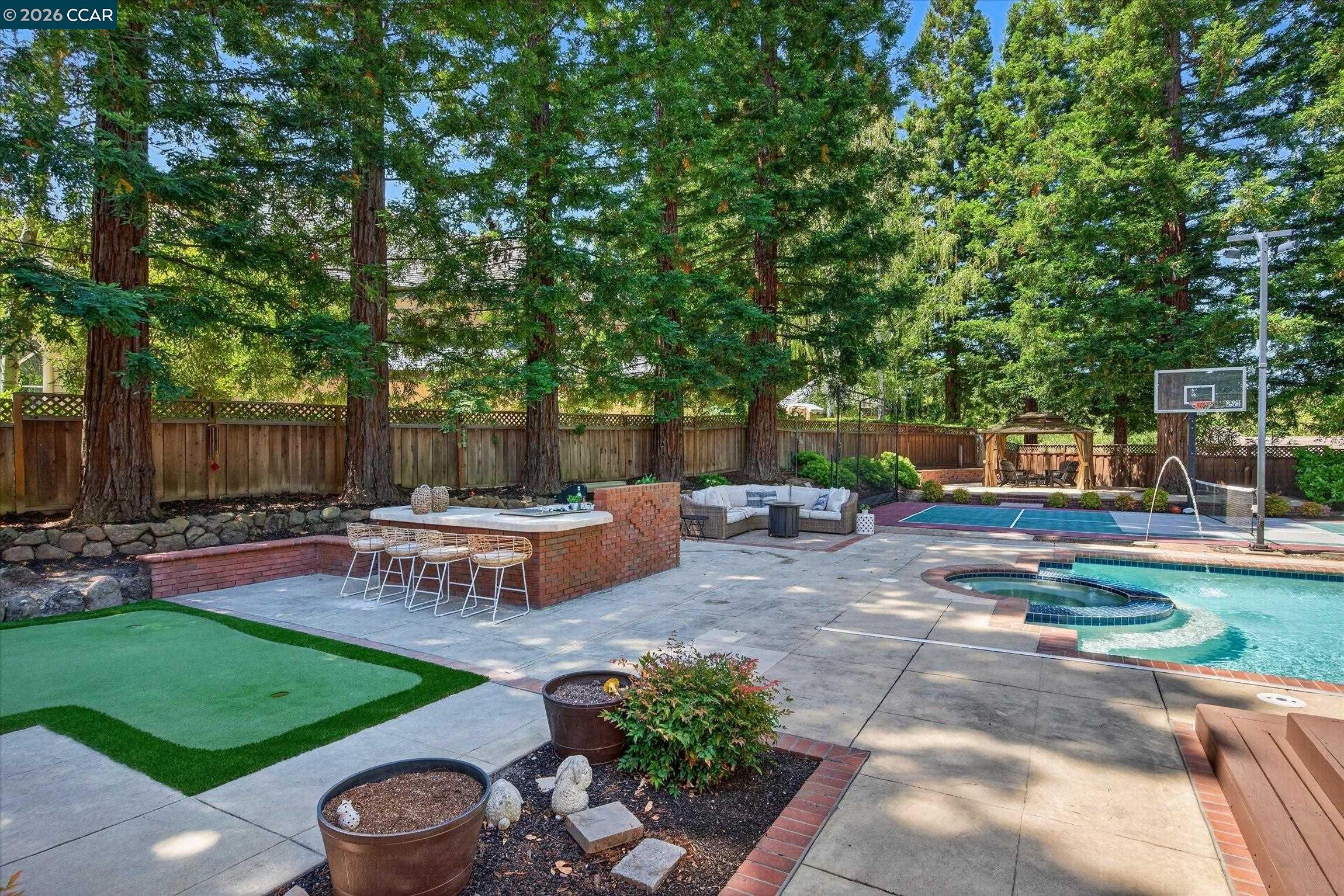 114 Pepperwood Ct