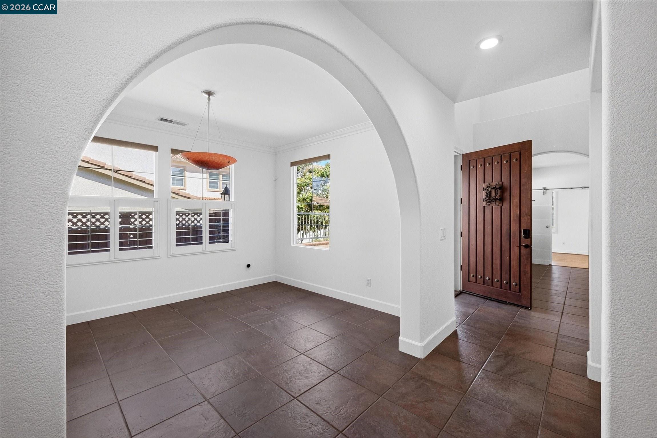 5210 S Montecito Dr