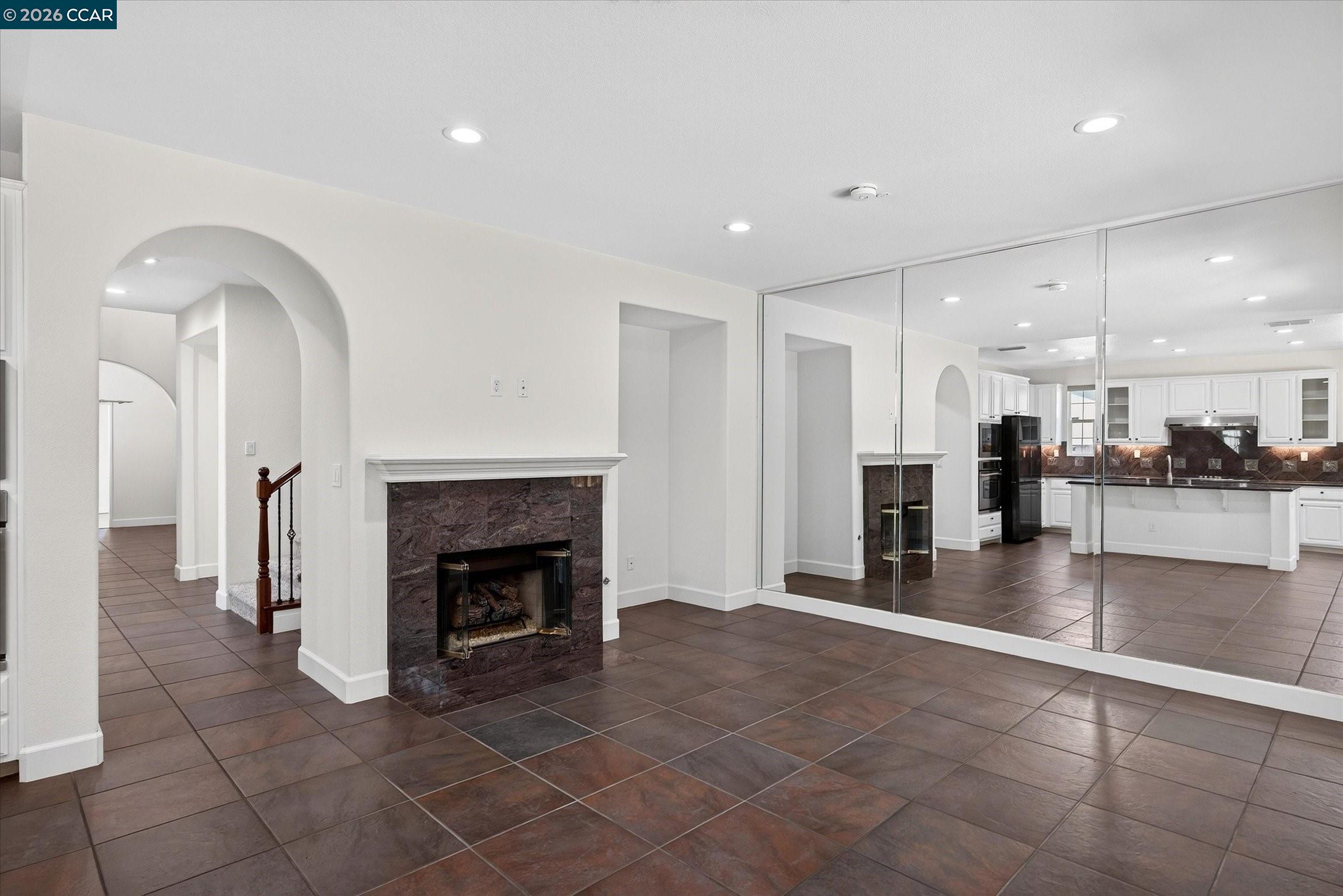 5210 S Montecito Dr