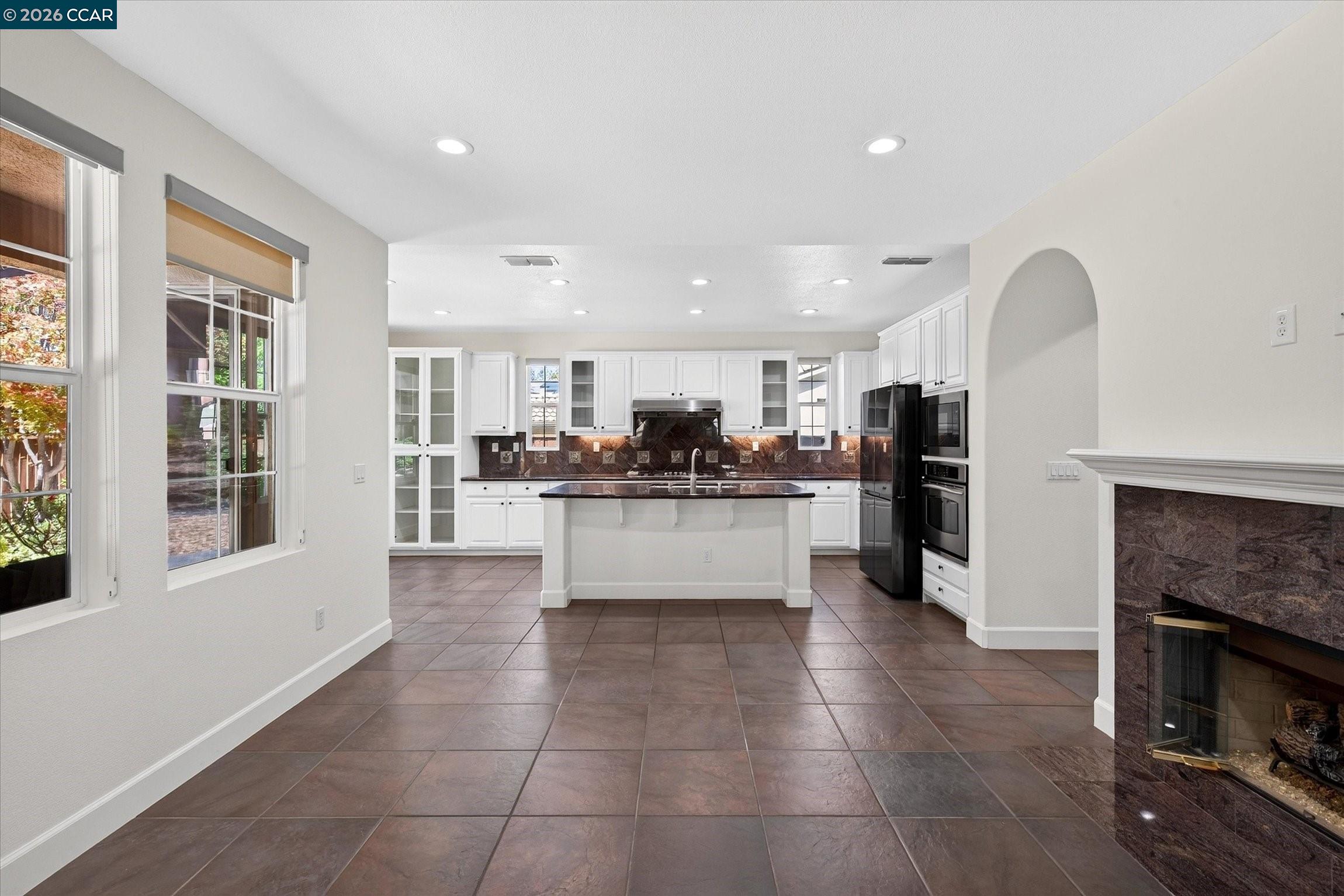 5210 S Montecito Dr
