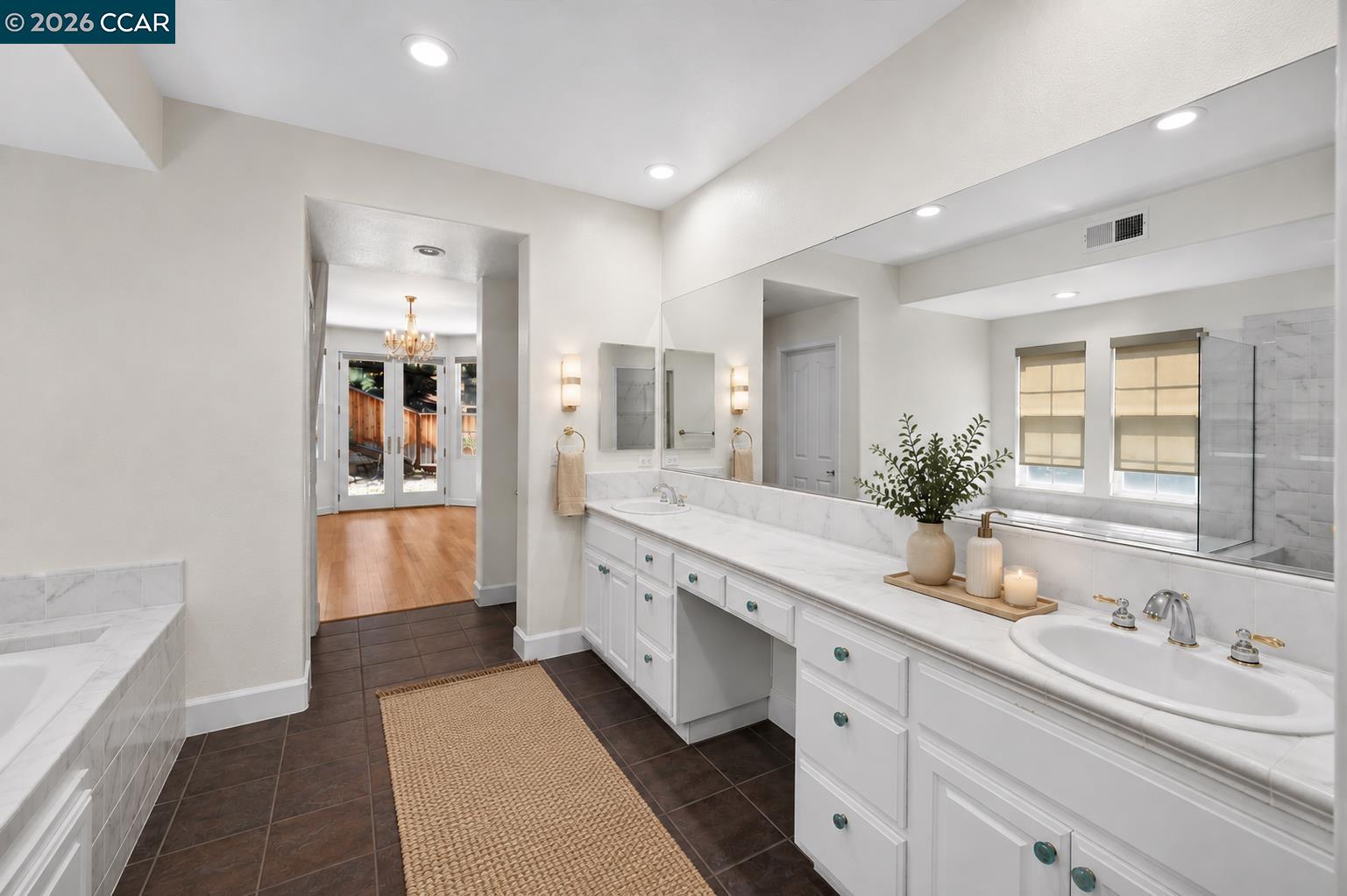 5210 S Montecito Dr
