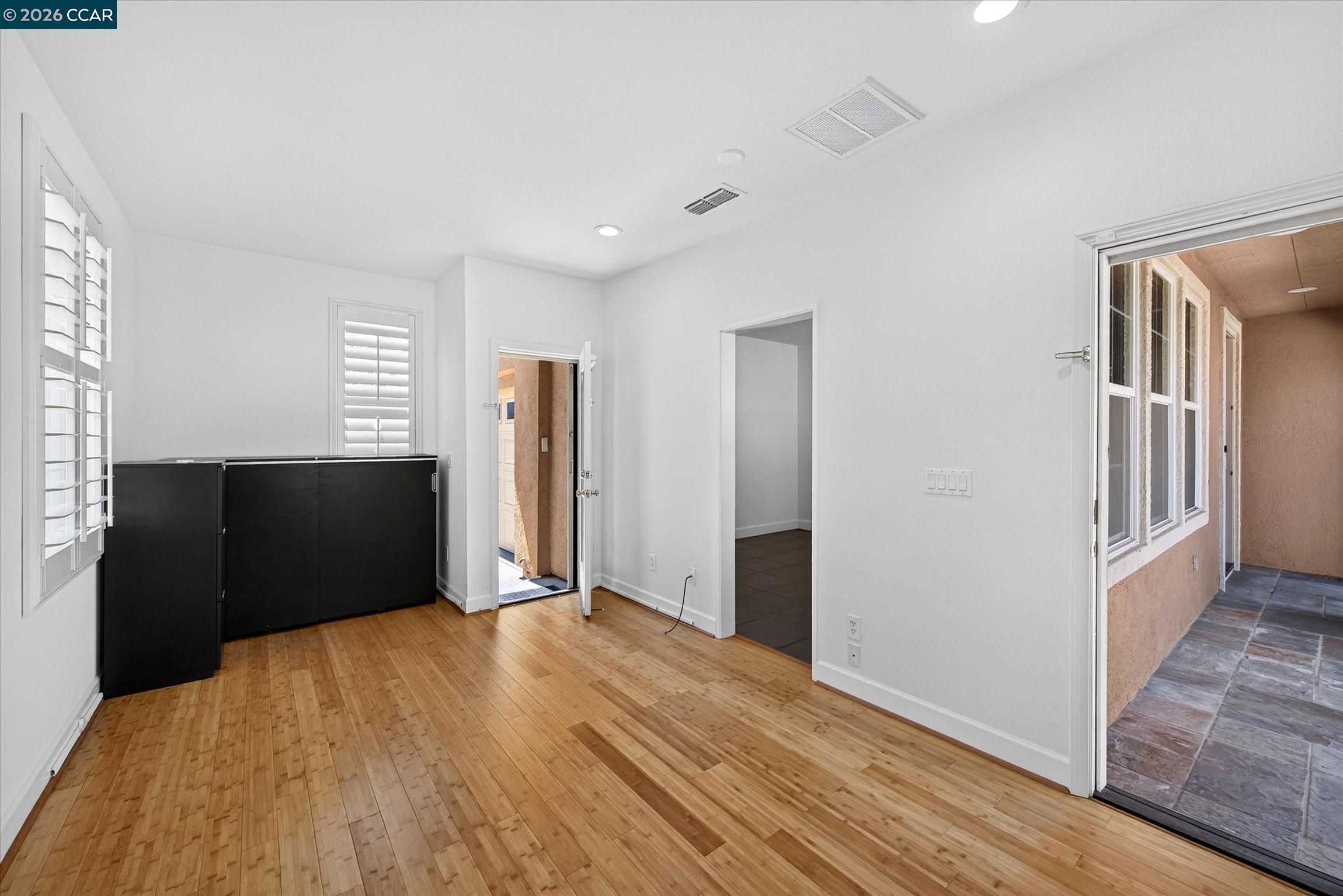 5210 S Montecito Dr