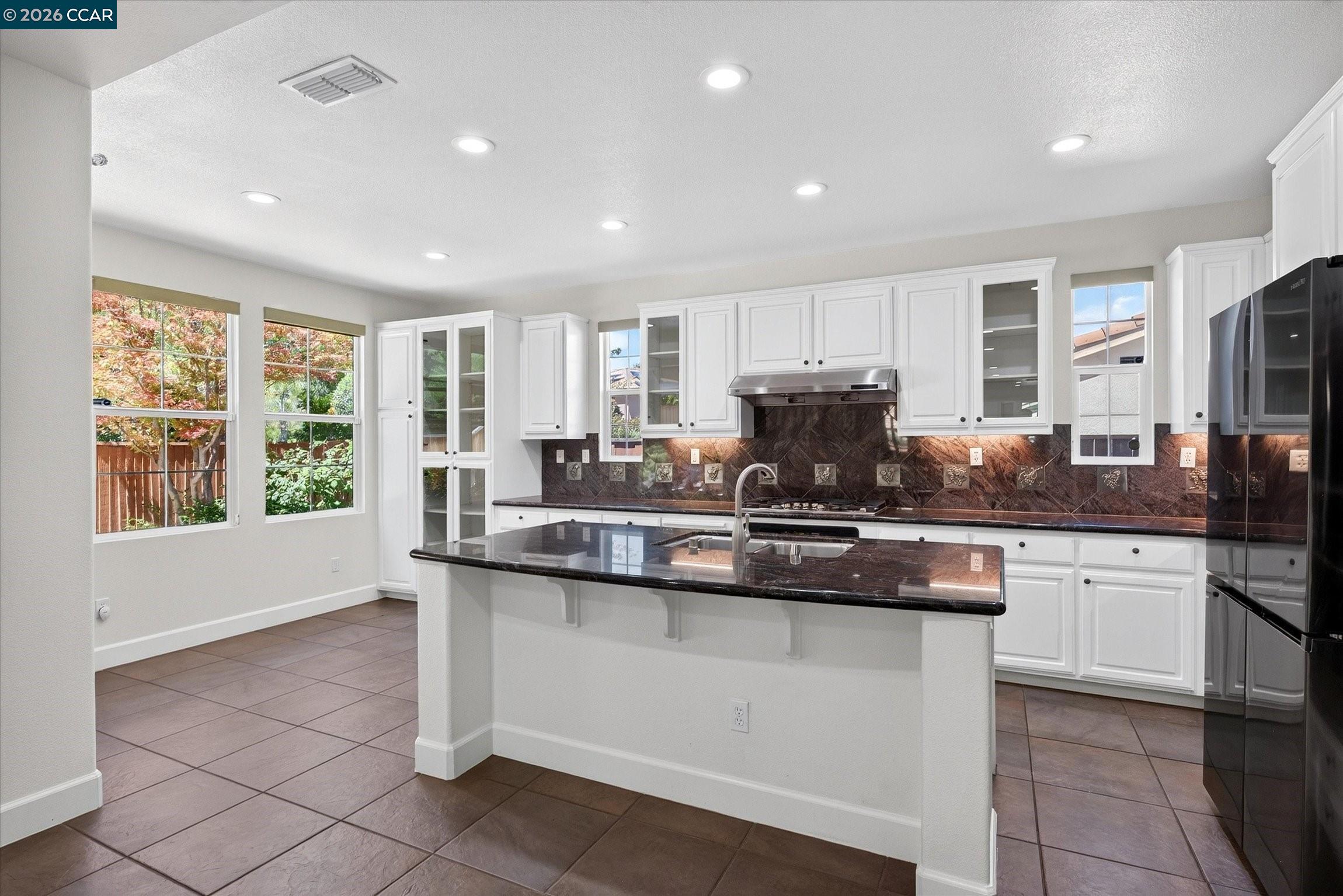 5210 S Montecito Dr