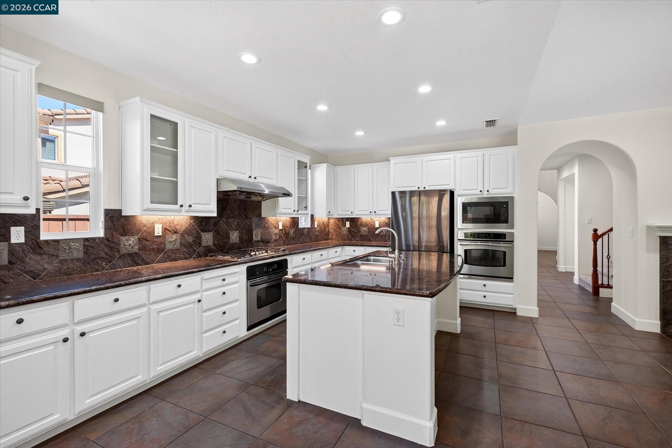 5210 S Montecito Dr