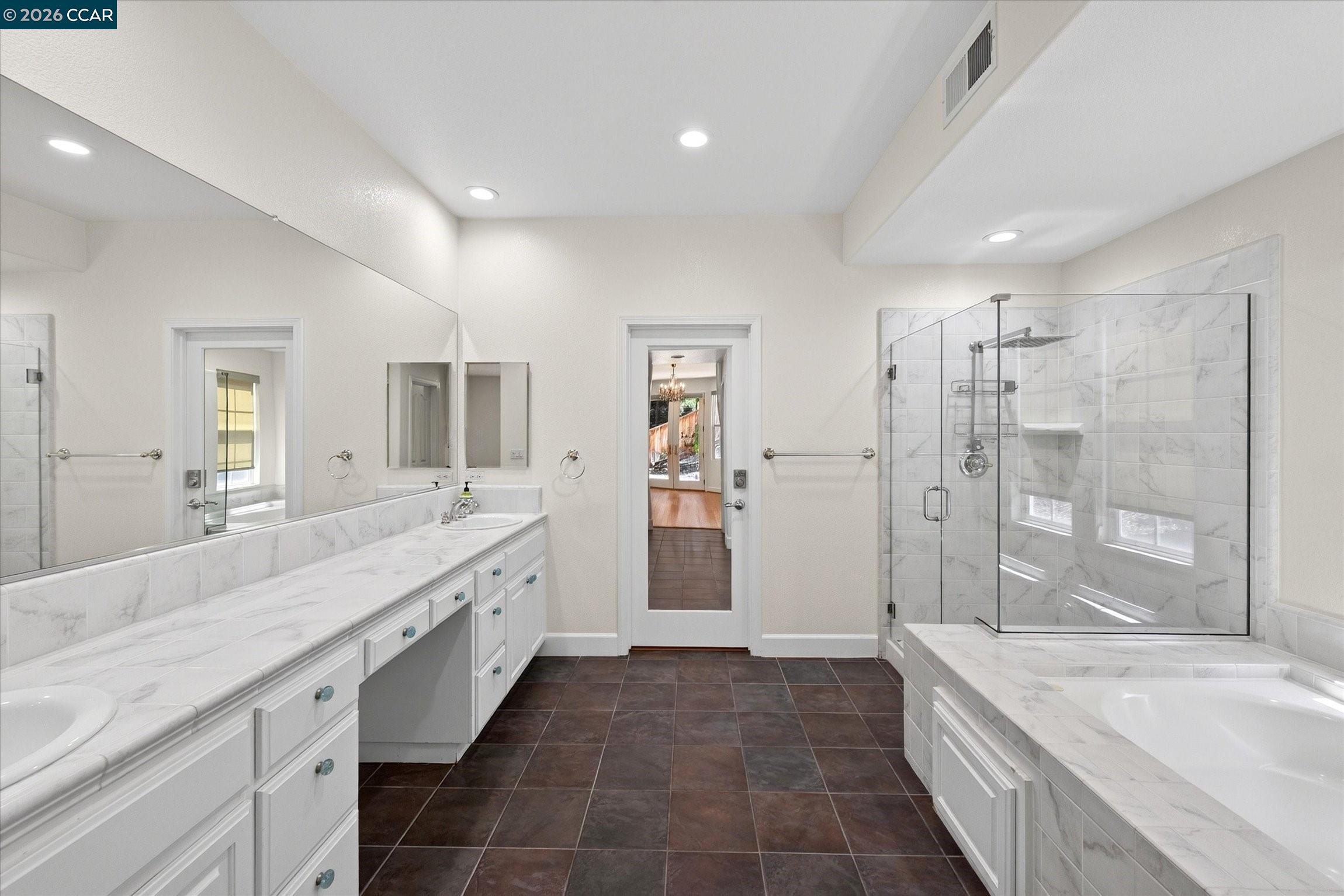 5210 S Montecito Dr