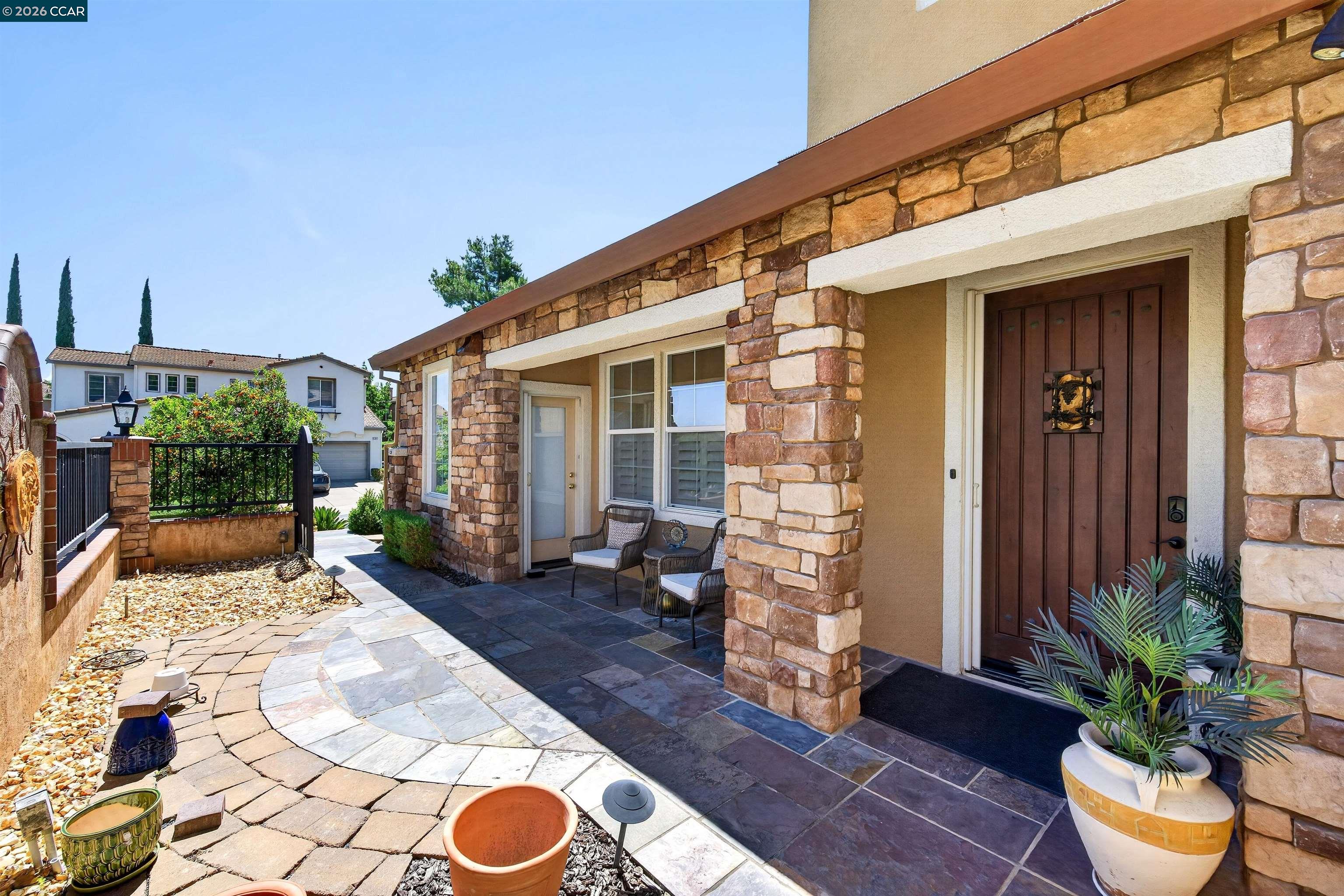 5210 S Montecito Dr