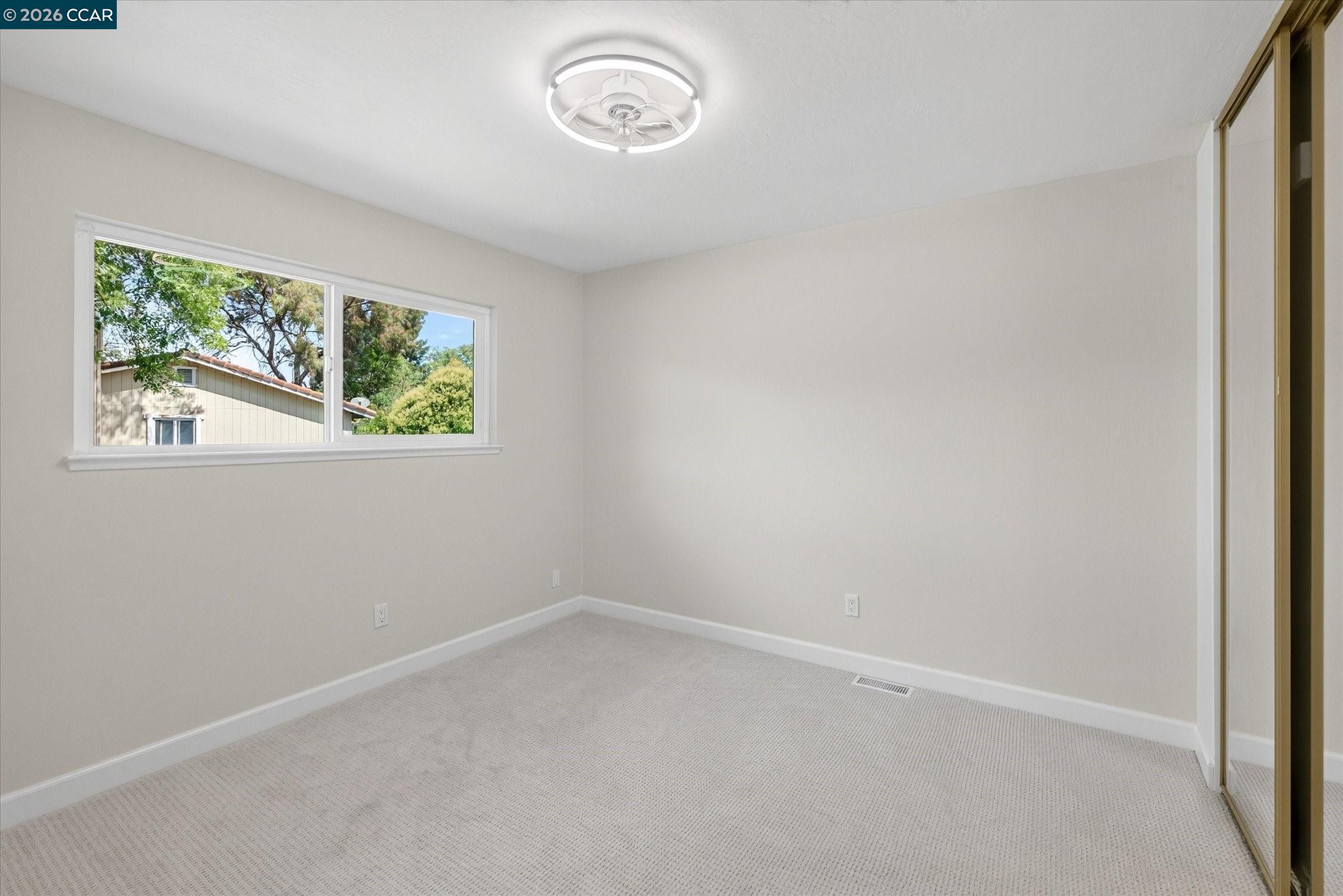 584 Mission Pl