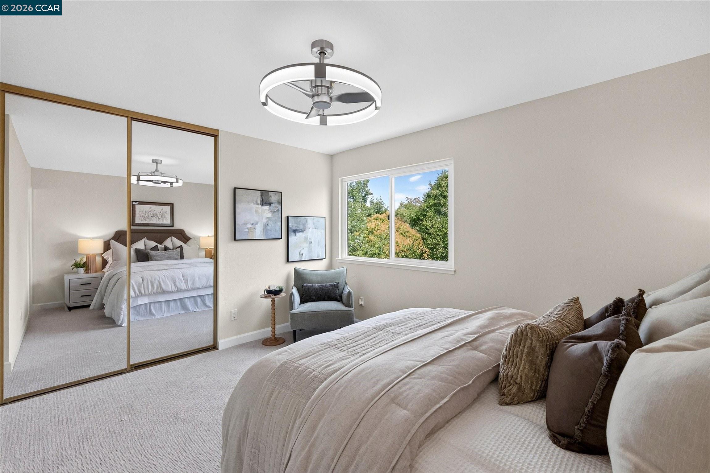 584 Mission Pl