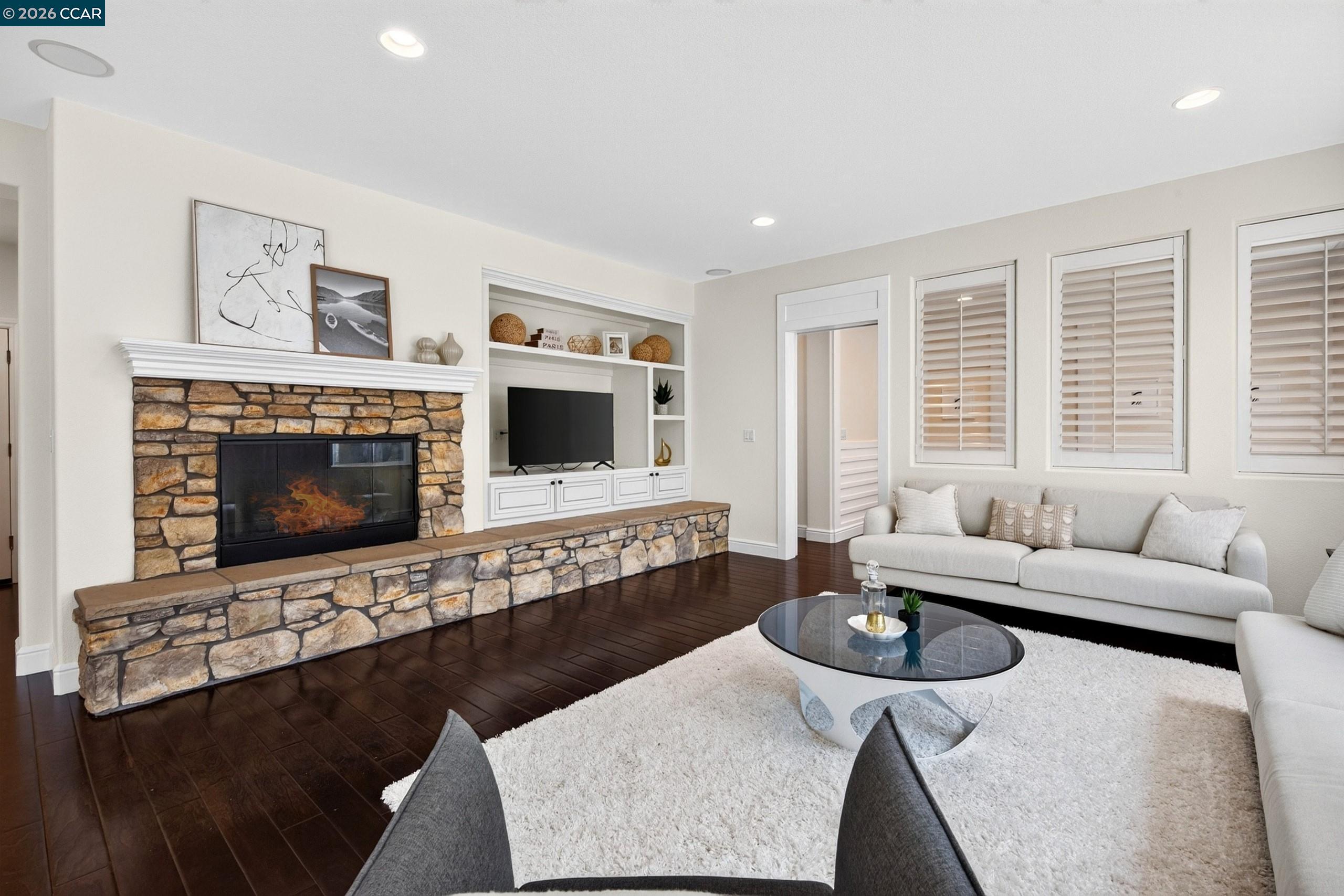 3086 Hastings Way