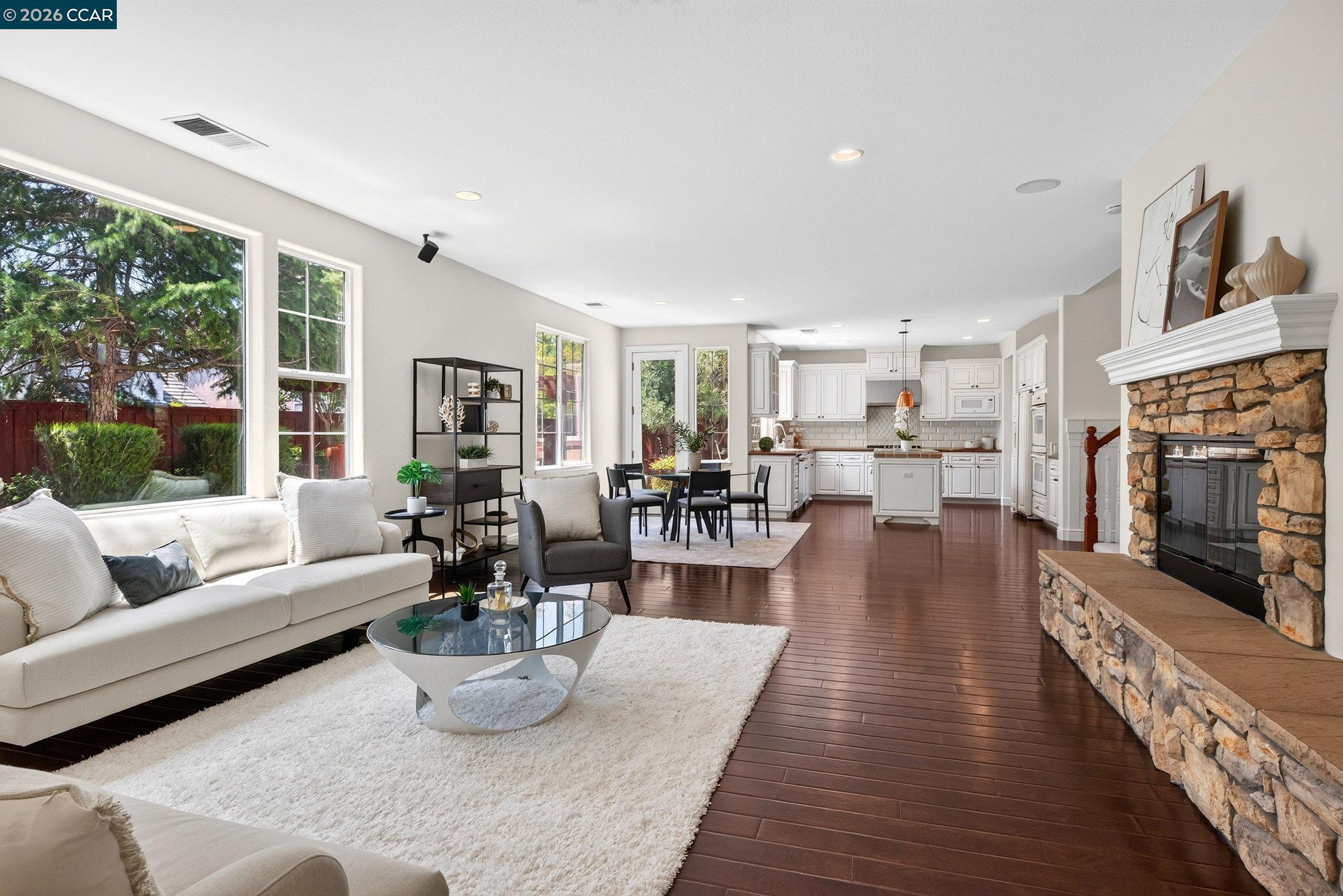 3086 Hastings Way
