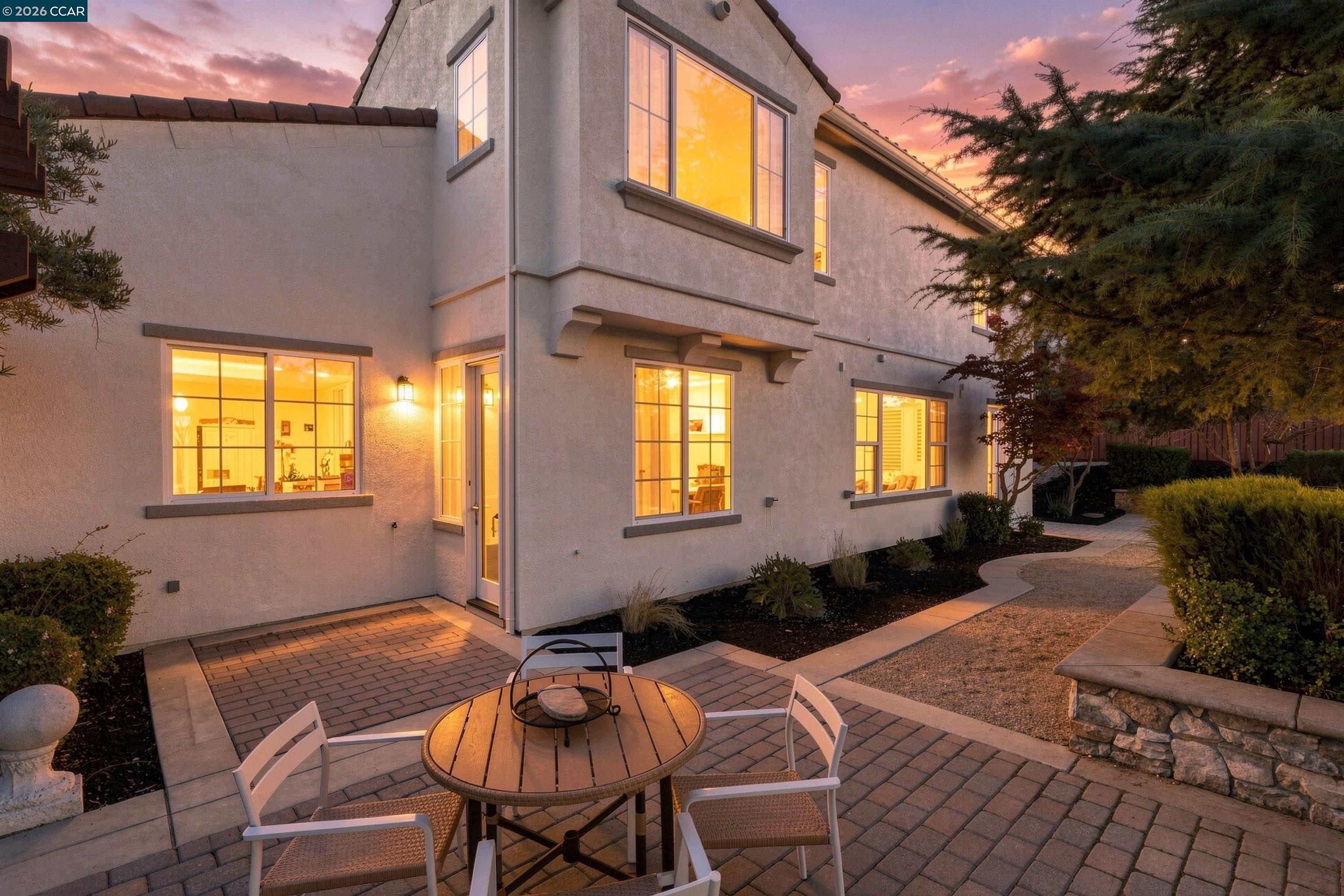 3086 Hastings Way