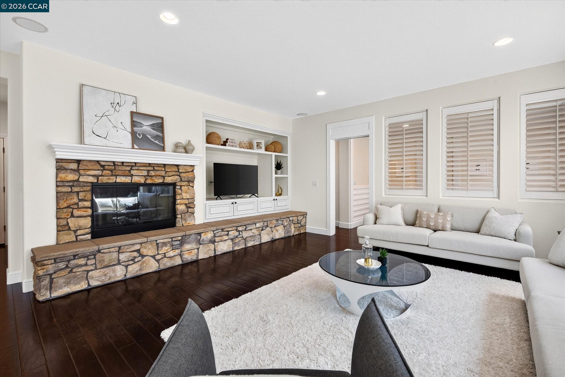 3086 Hastings Way